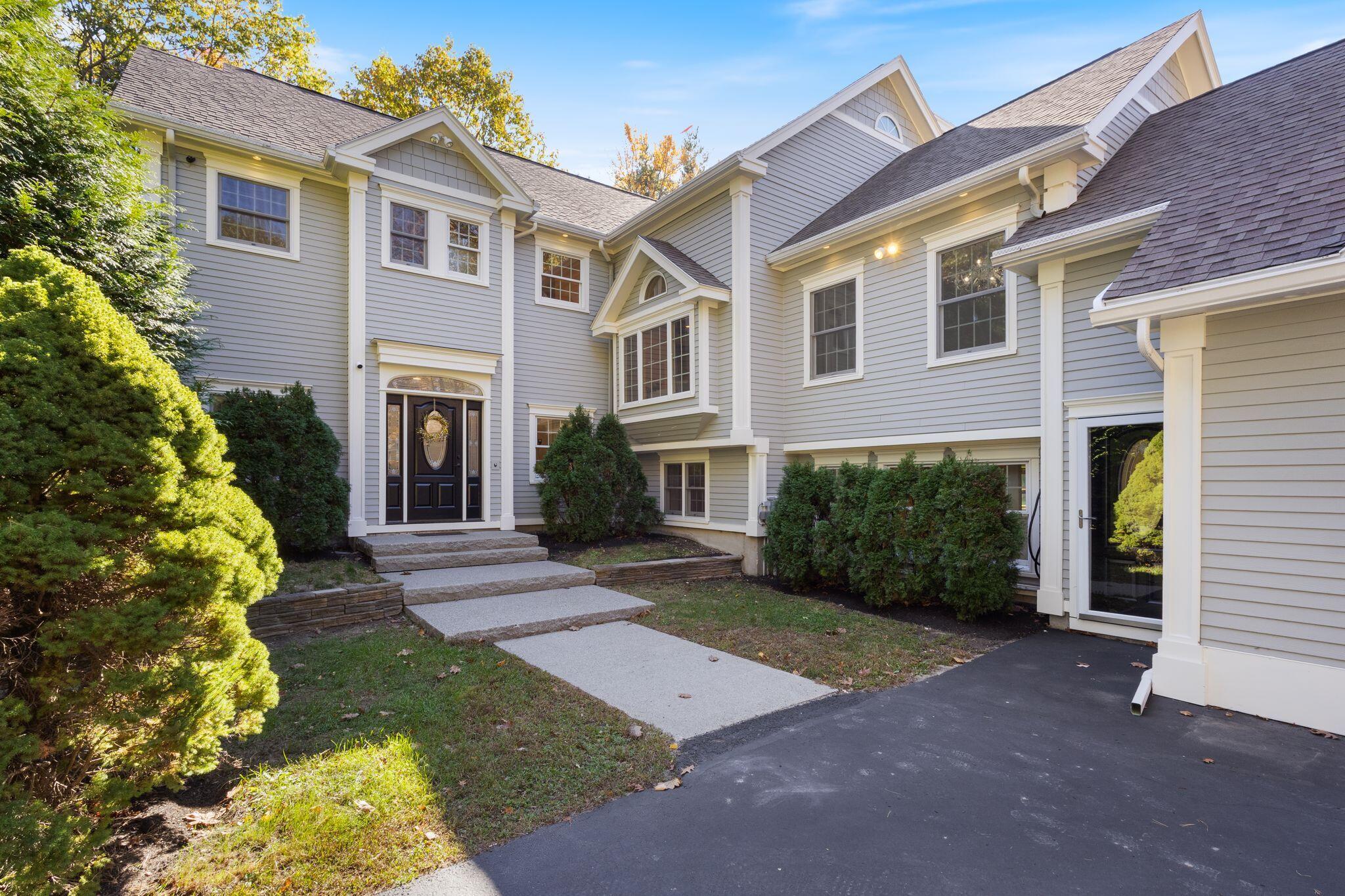 31 Old Blue Point Road, Scarborough