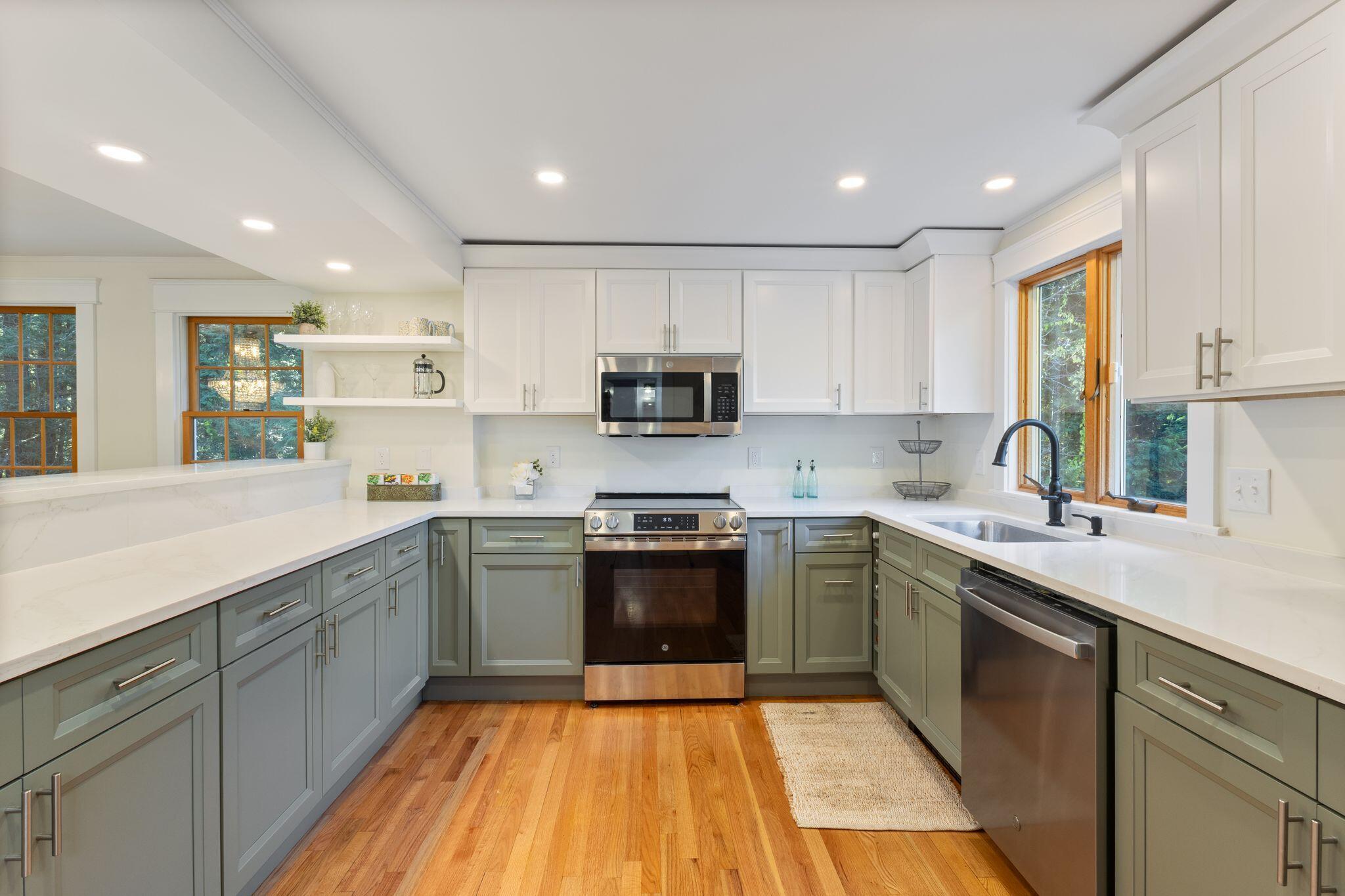 31 Old Blue Point Road, Scarborough