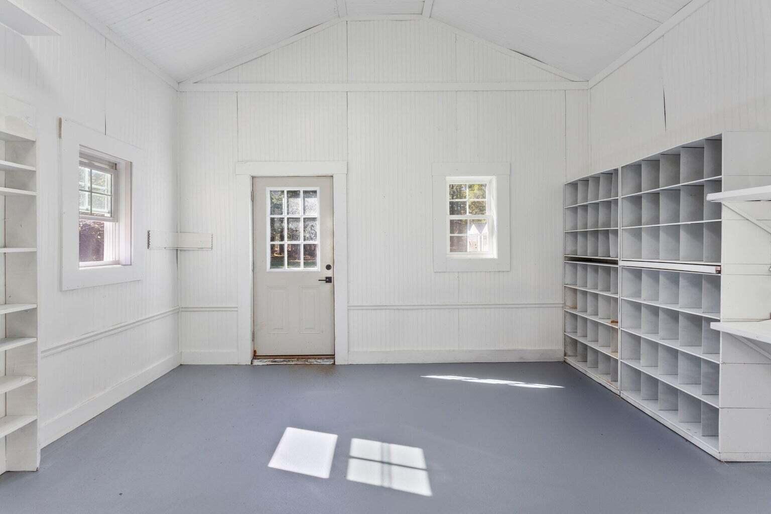 31 Old Blue Point Road