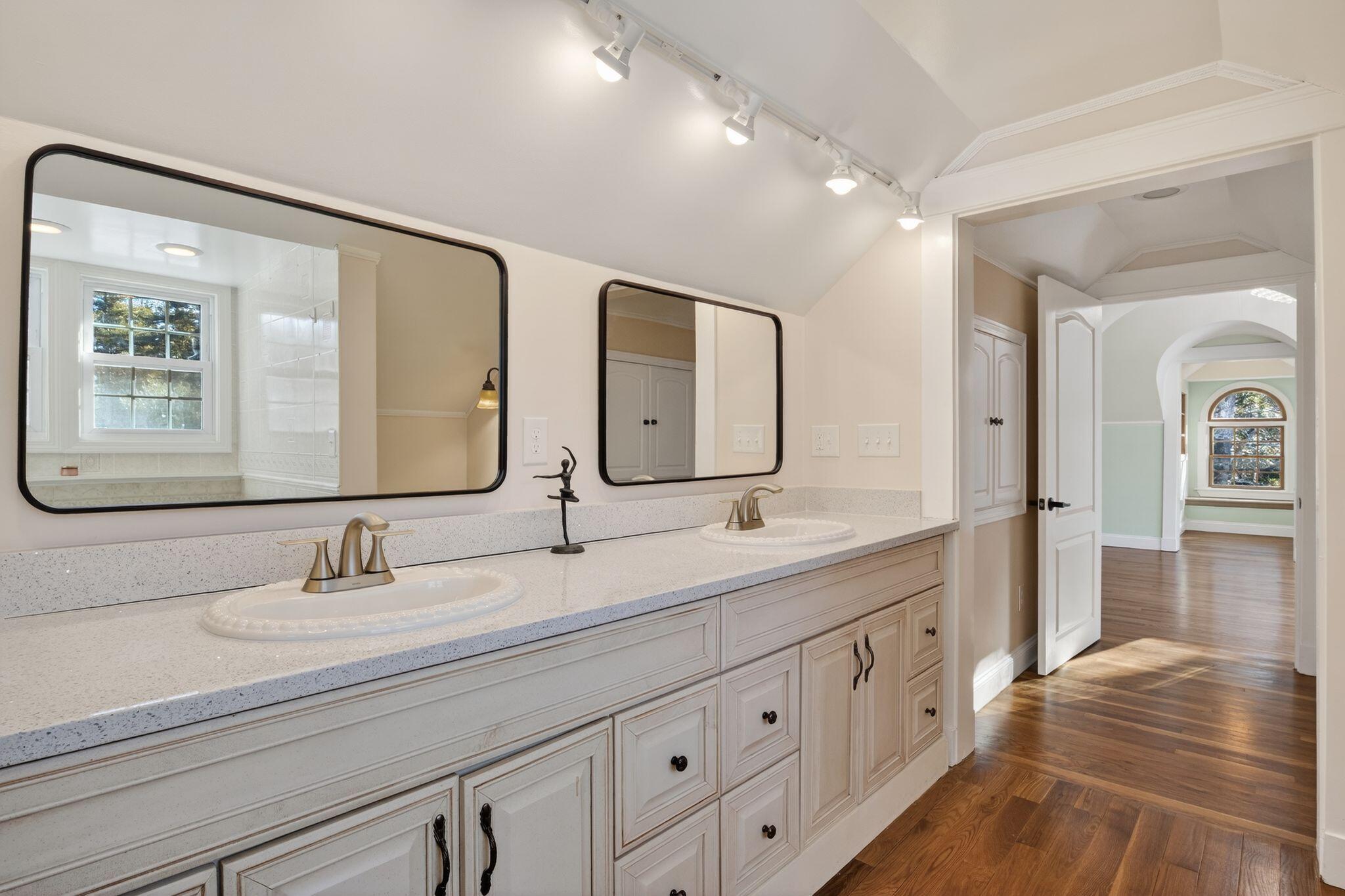 31 Old Blue Point Road