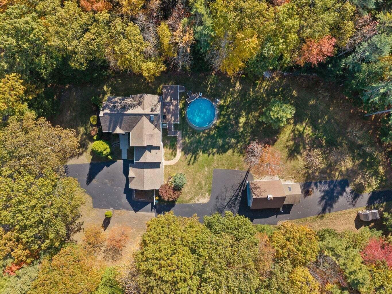 31 Old Blue Point Road