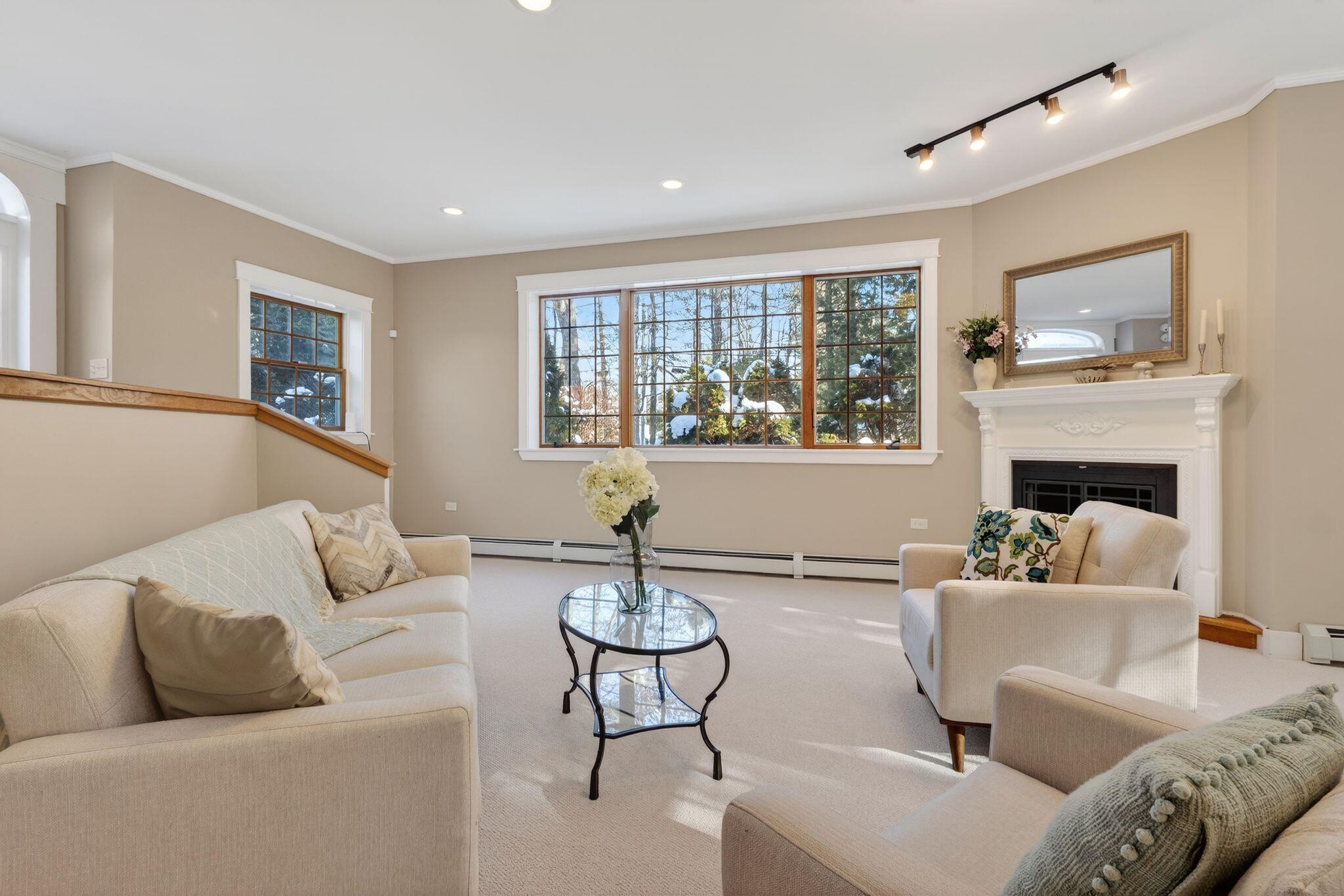 31 Old Blue Point Road