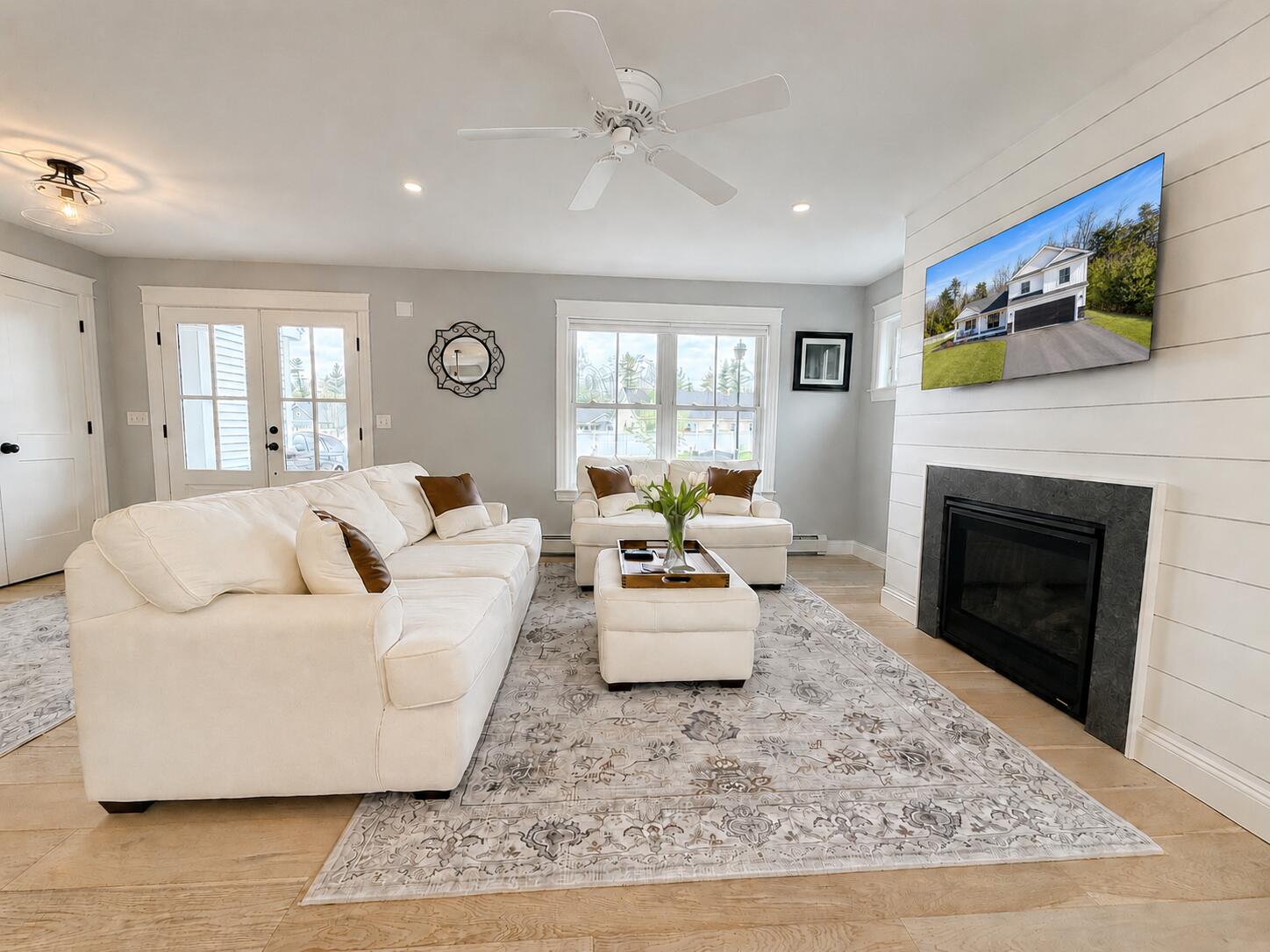 10 Lodge Drive