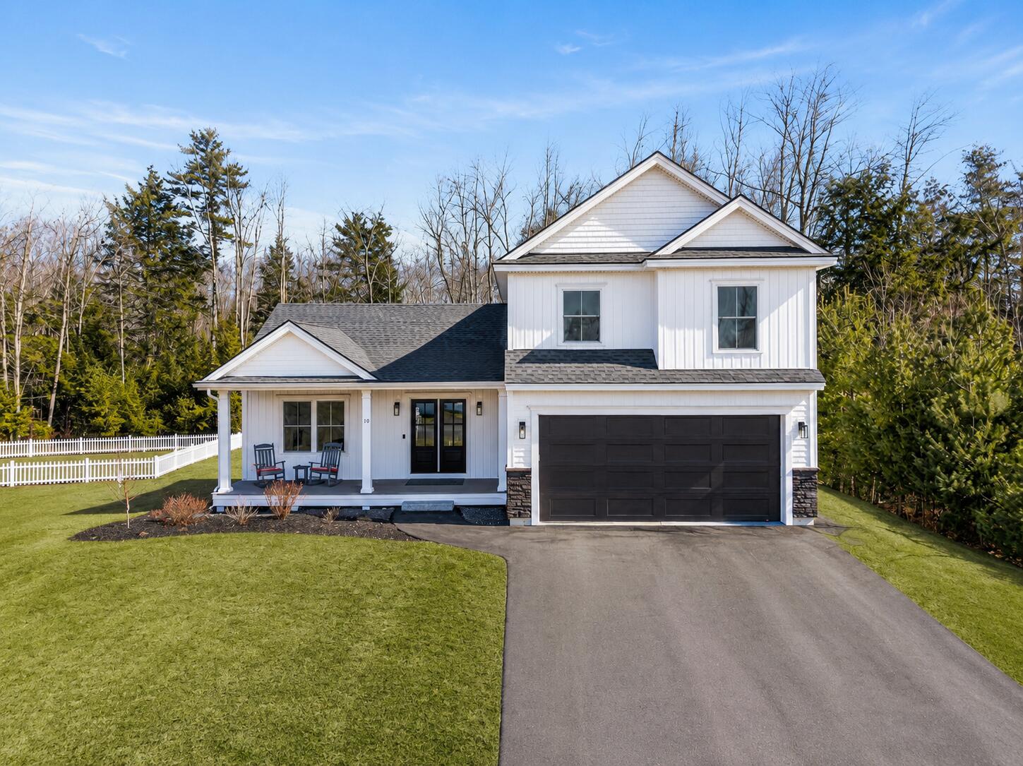 10 Lodge Drive