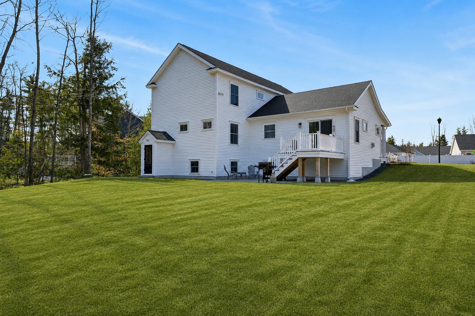 10 Lodge Drive