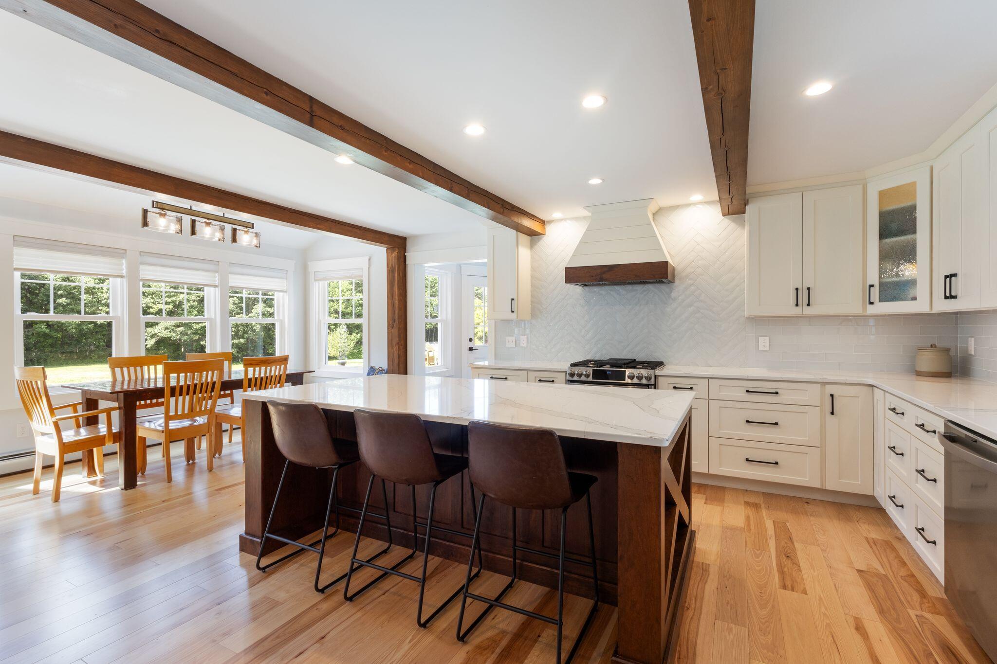 338 Boom Road