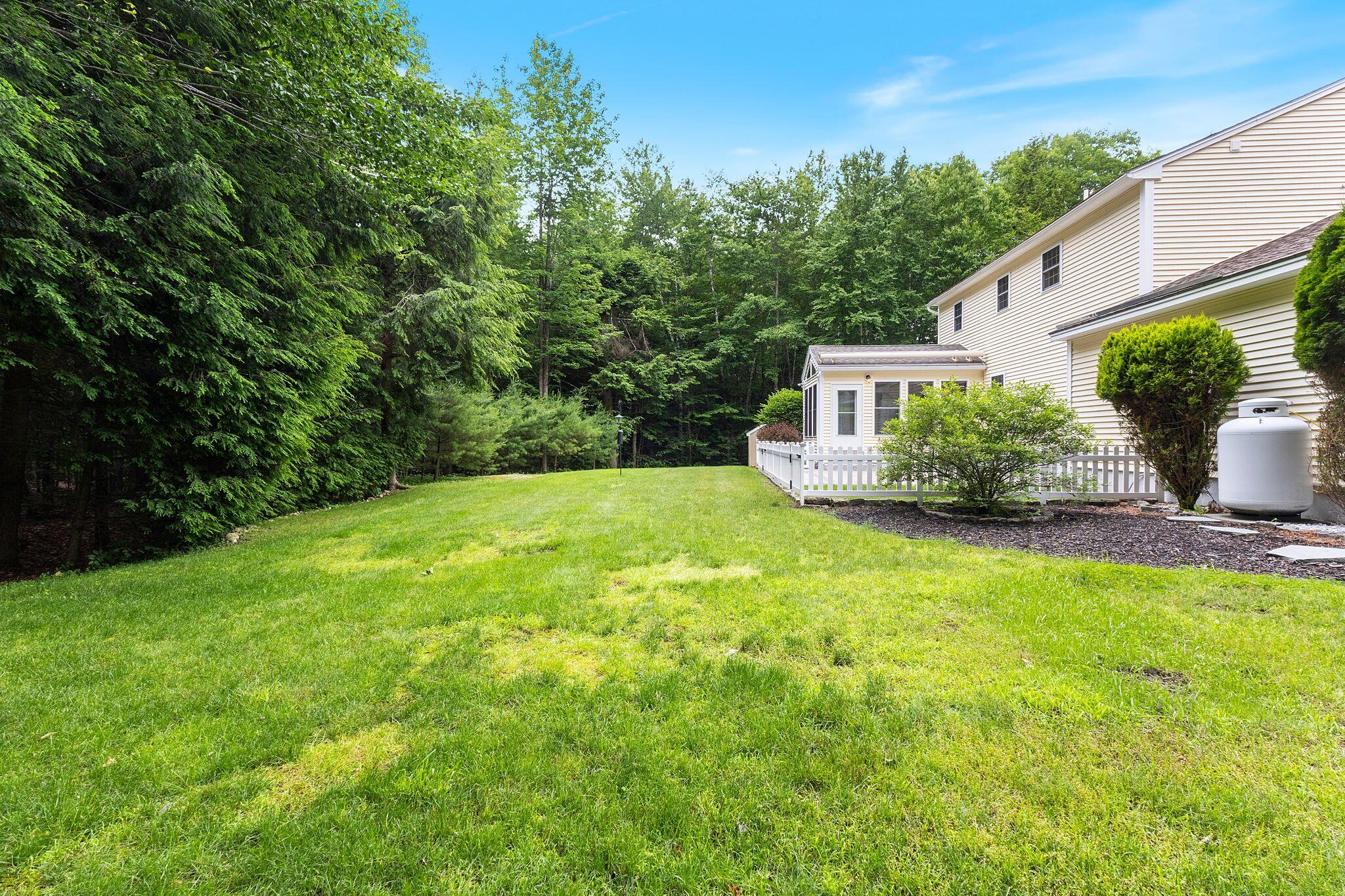 18 Briarwood Drive