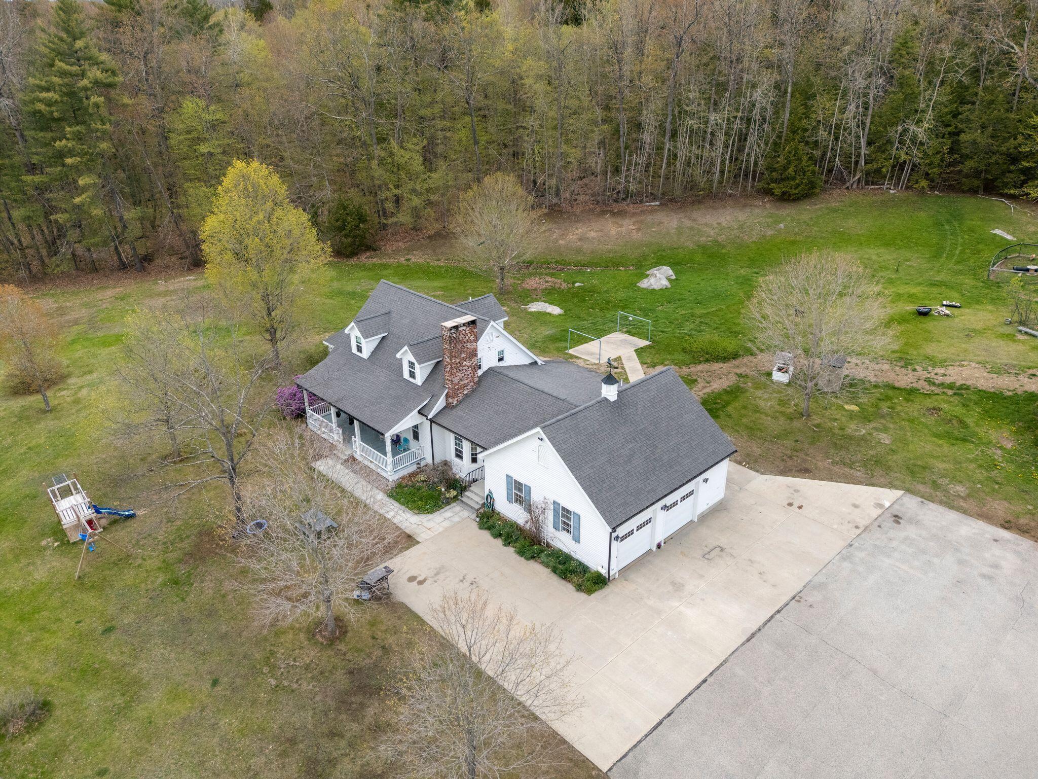 15 Pickerel Pond Road