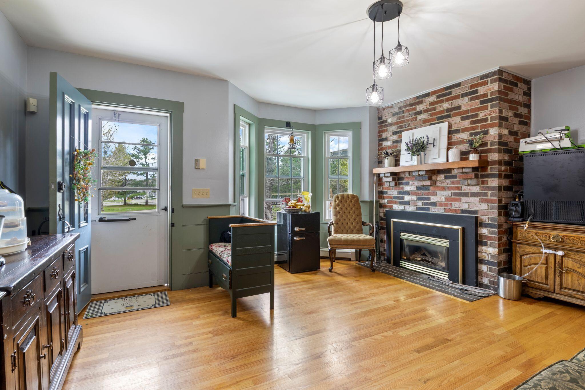 15 Pickerel Pond Road