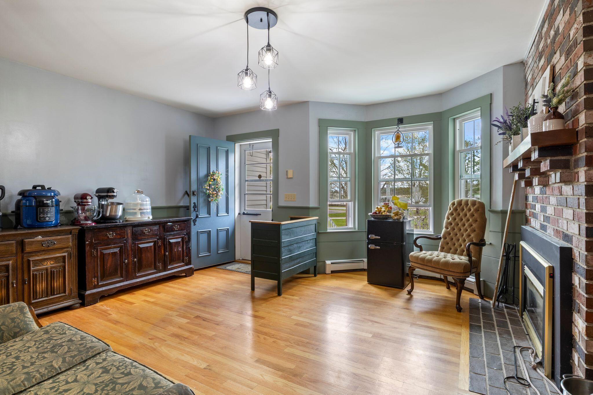 15 Pickerel Pond Road