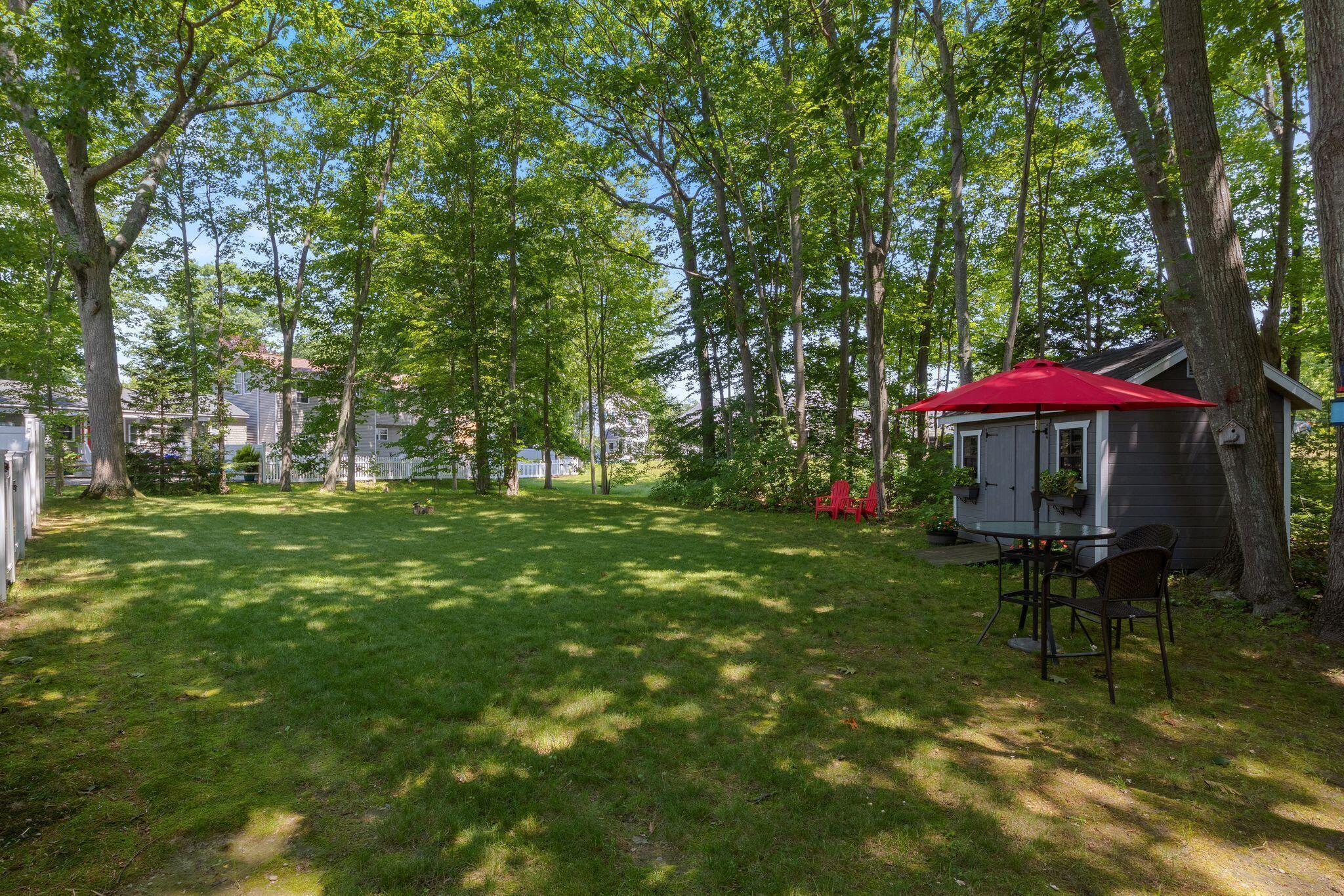6 Bower Lane