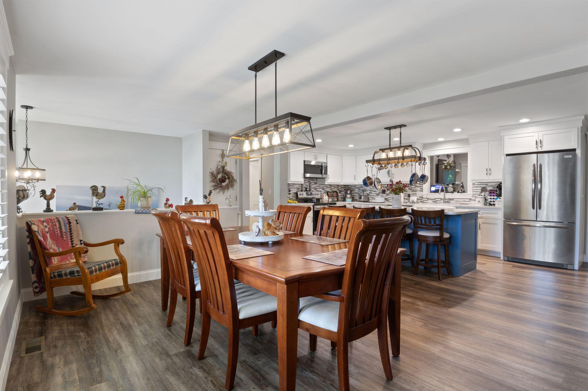 6 Bower Lane