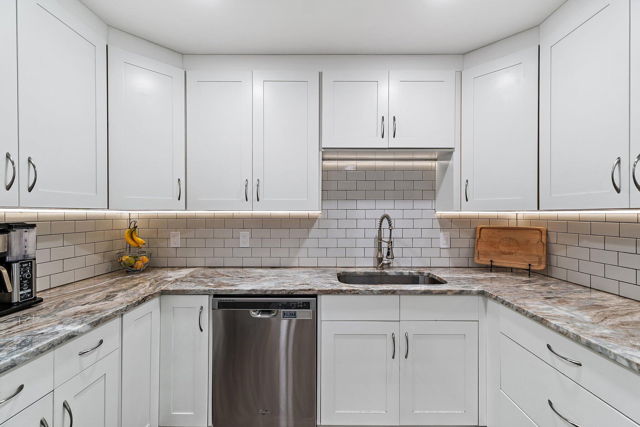 8913 SE Sandridge Avenue