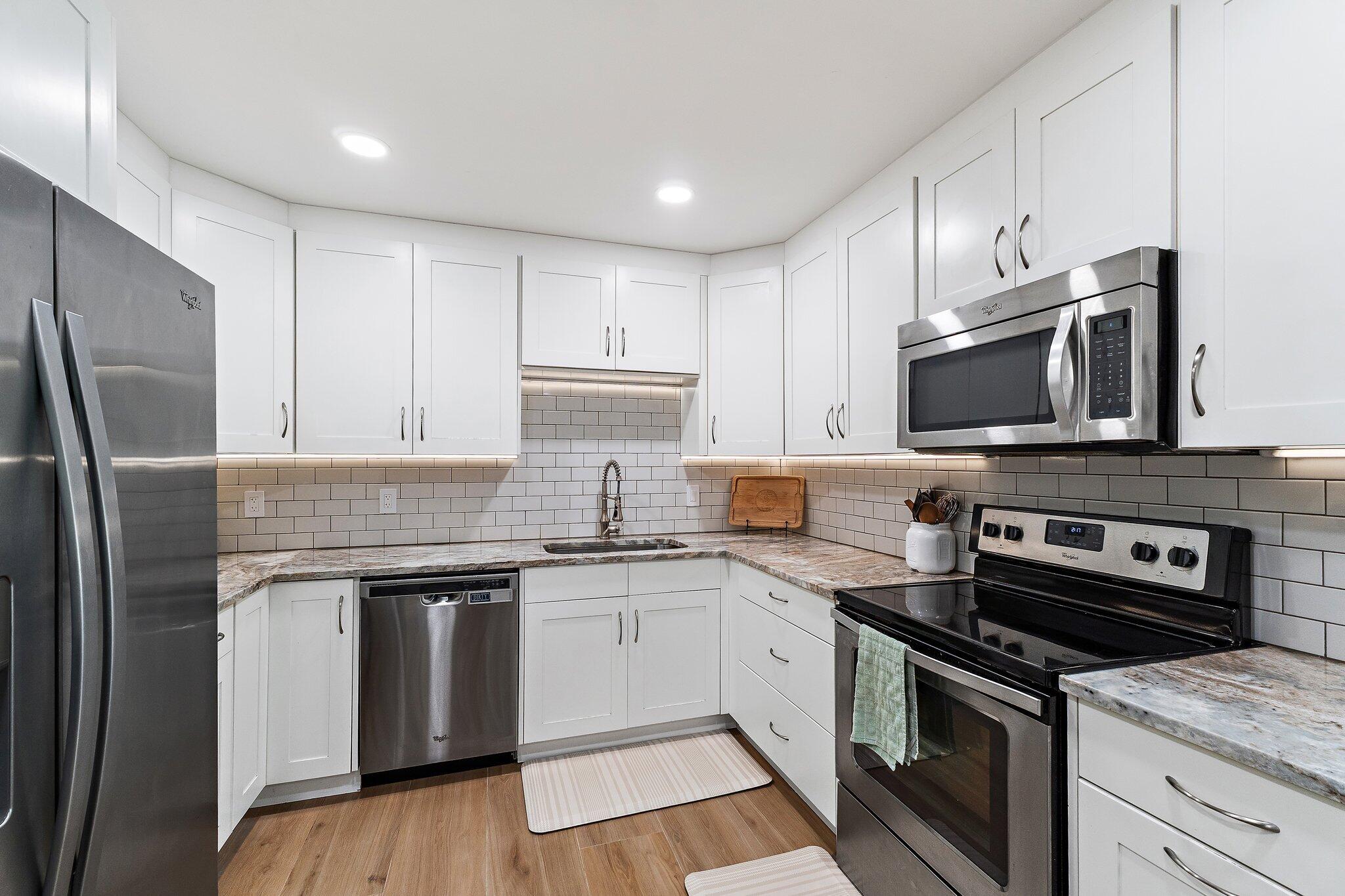 8913 SE Sandridge Avenue