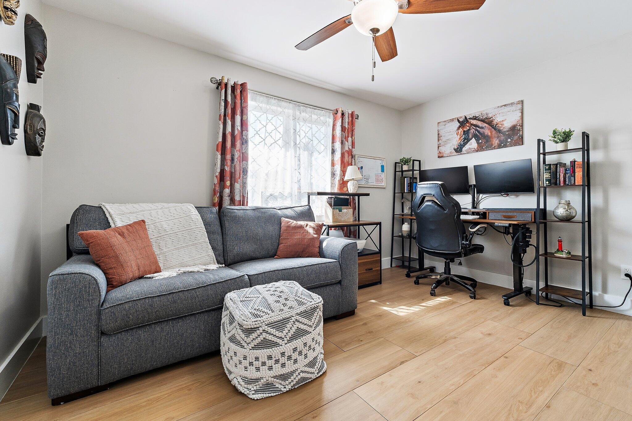 8913 SE Sandridge Avenue