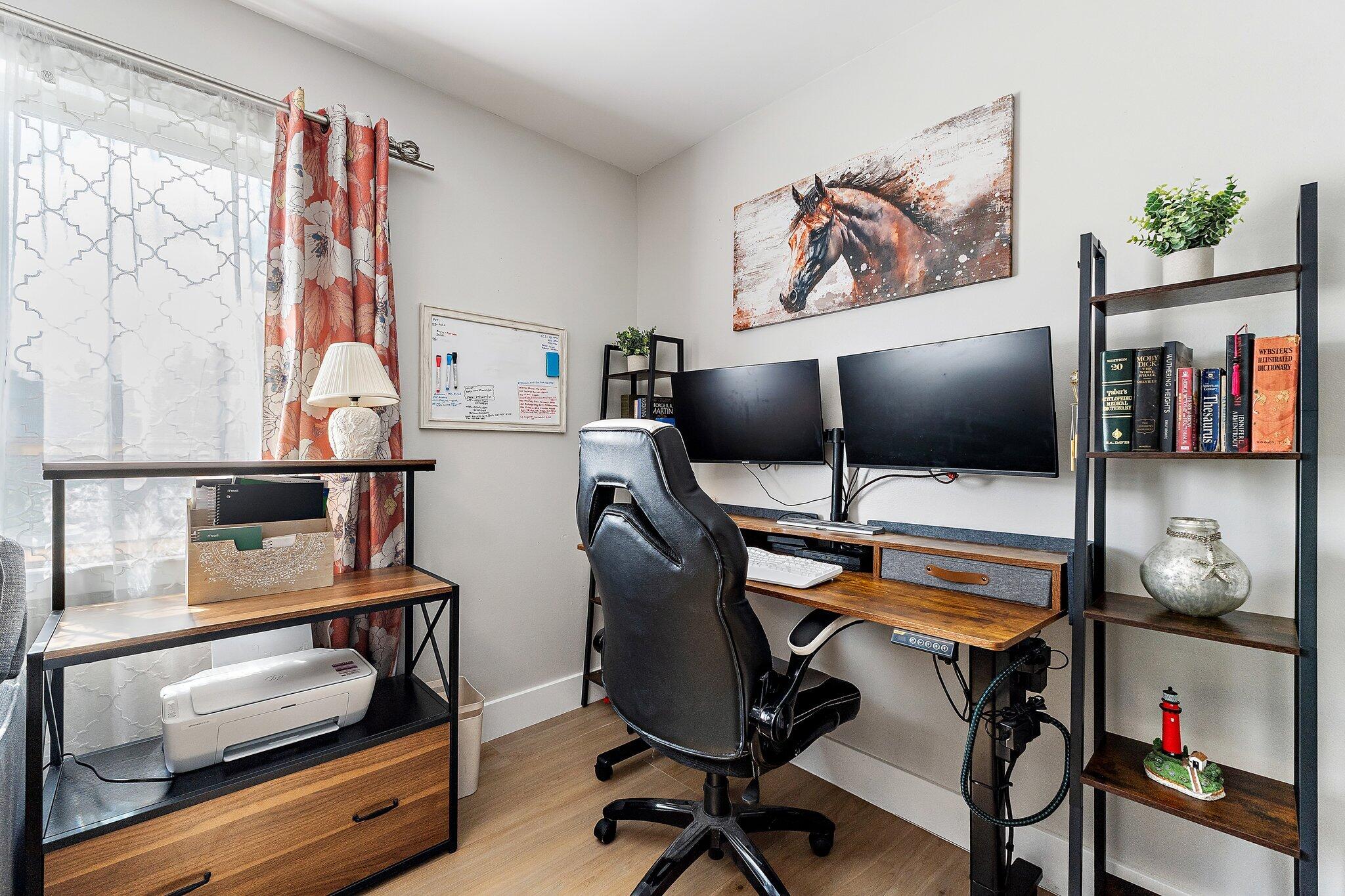 8913 SE Sandridge Avenue