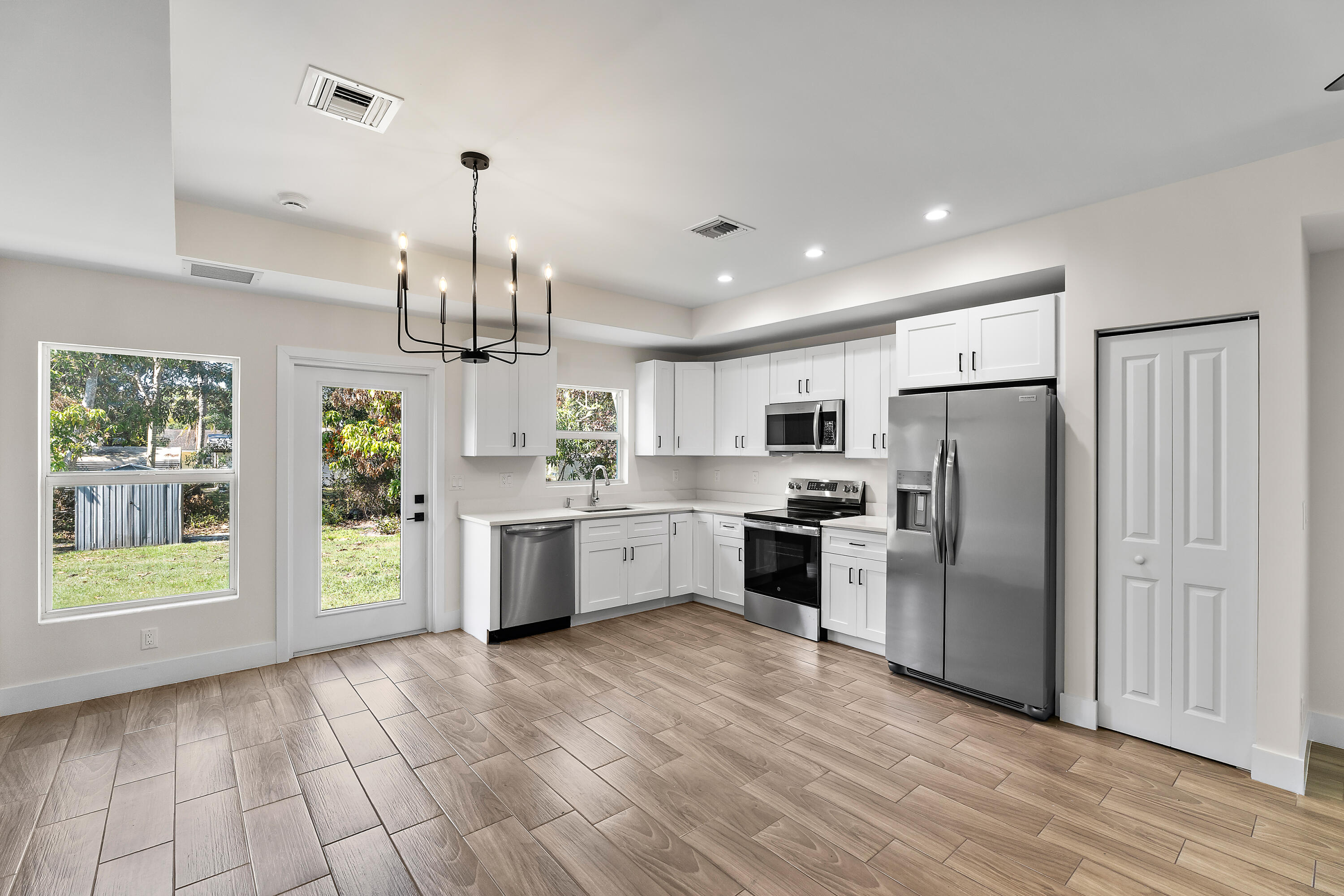 3003 SE Fairmont Street