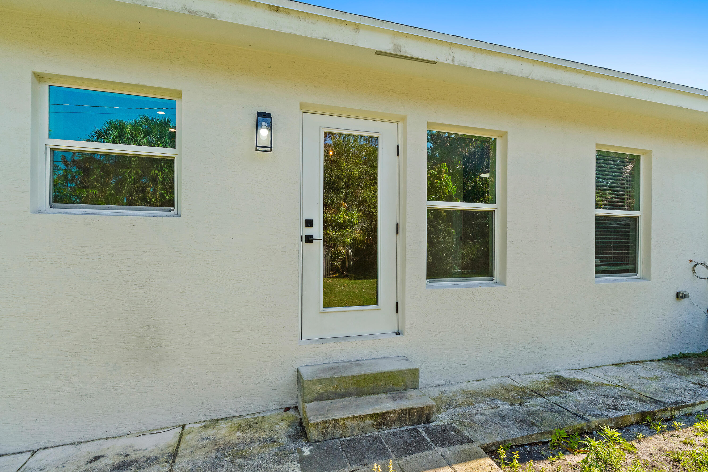 3003 SE Fairmont Street