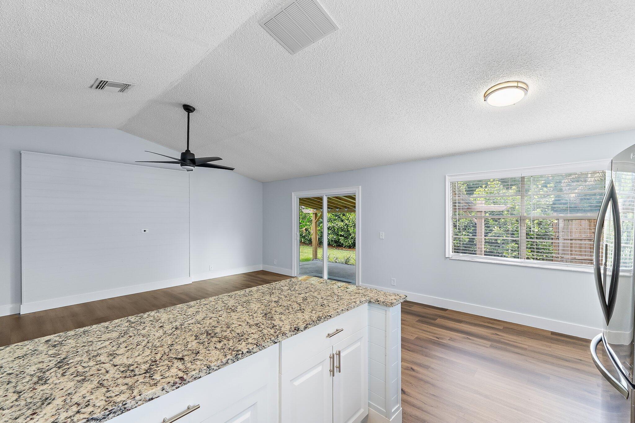 141 Rosewood Circle