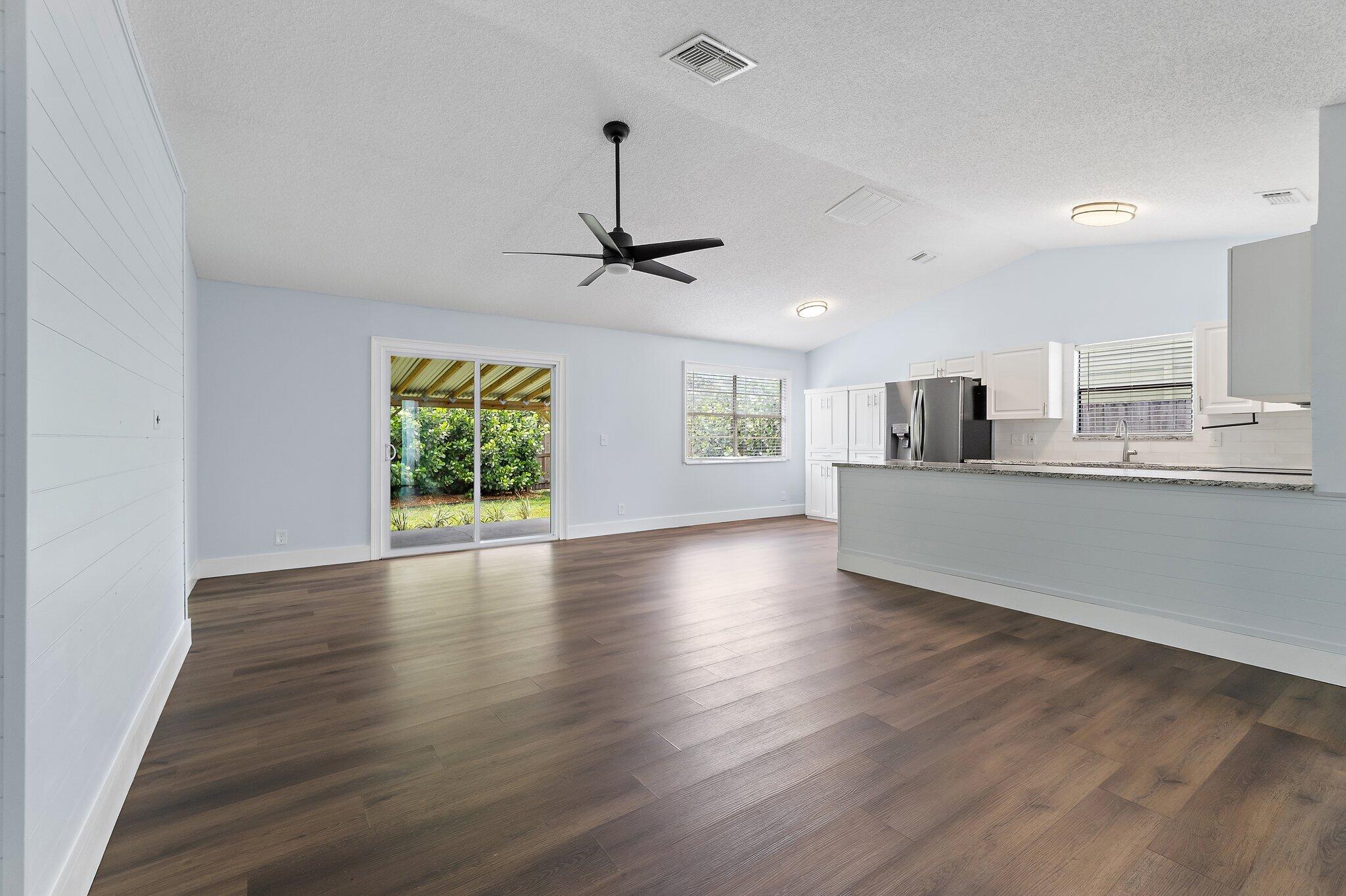 141 Rosewood Circle