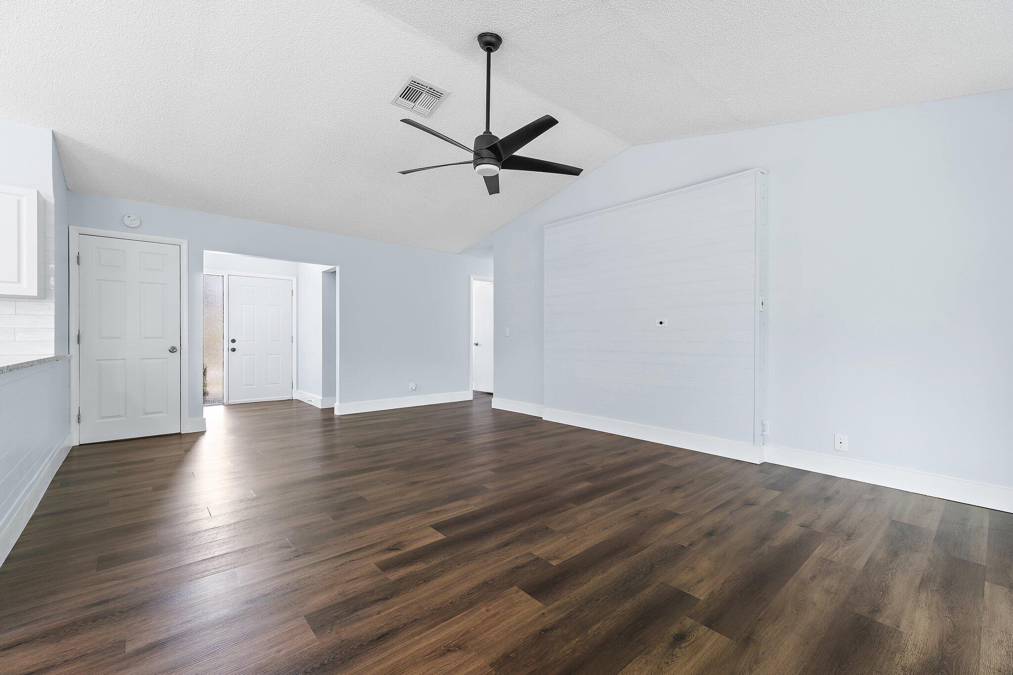 141 Rosewood Circle