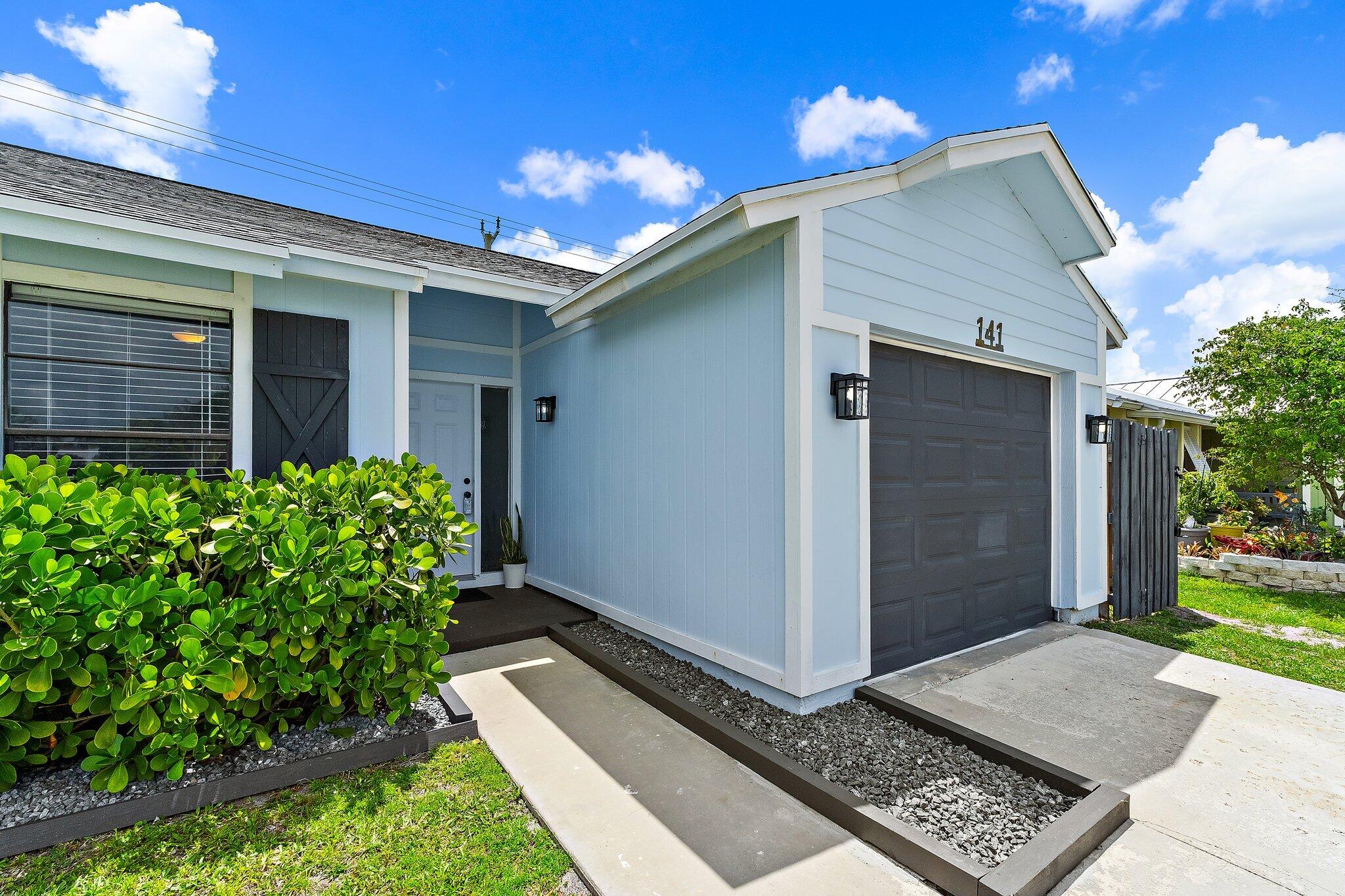 141 Rosewood Circle