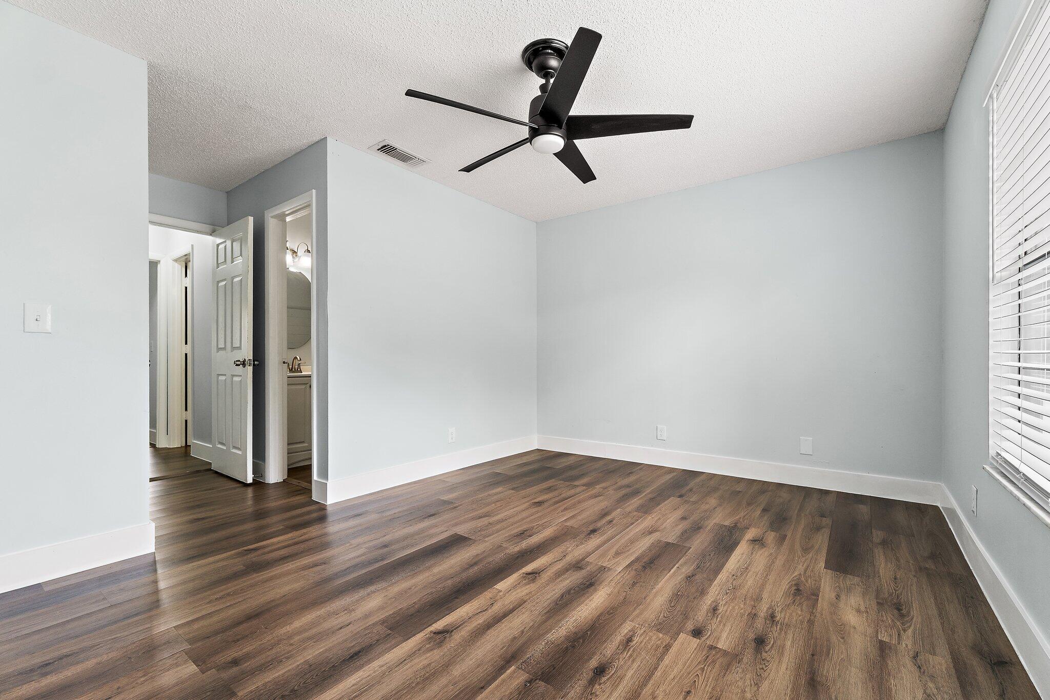 141 Rosewood Circle