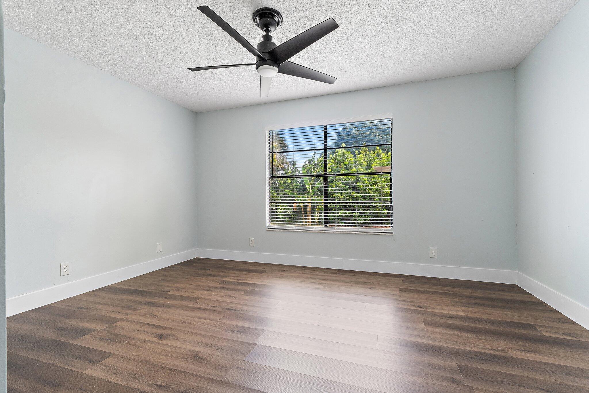 141 Rosewood Circle