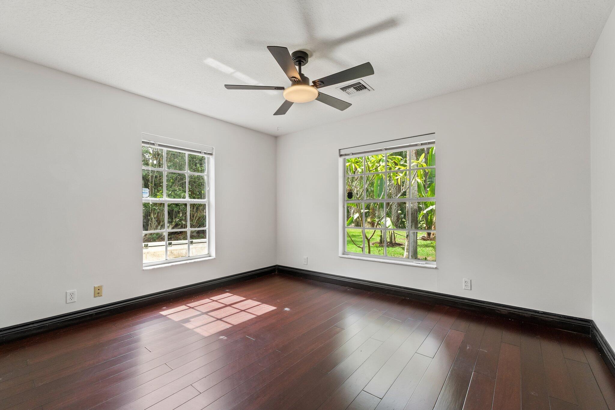 11480 150th Court N, Farms