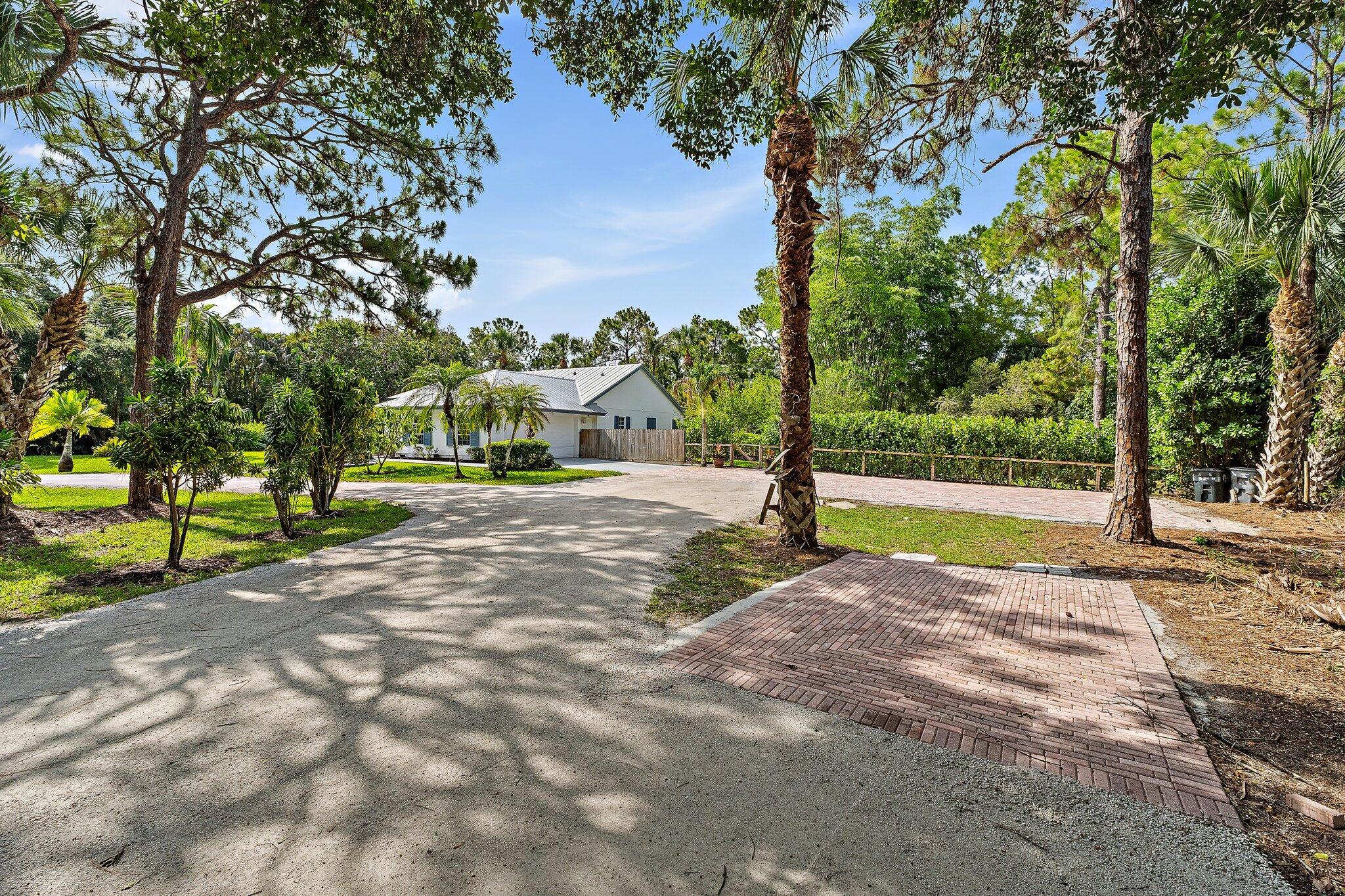 11480 150th Court N, Farms