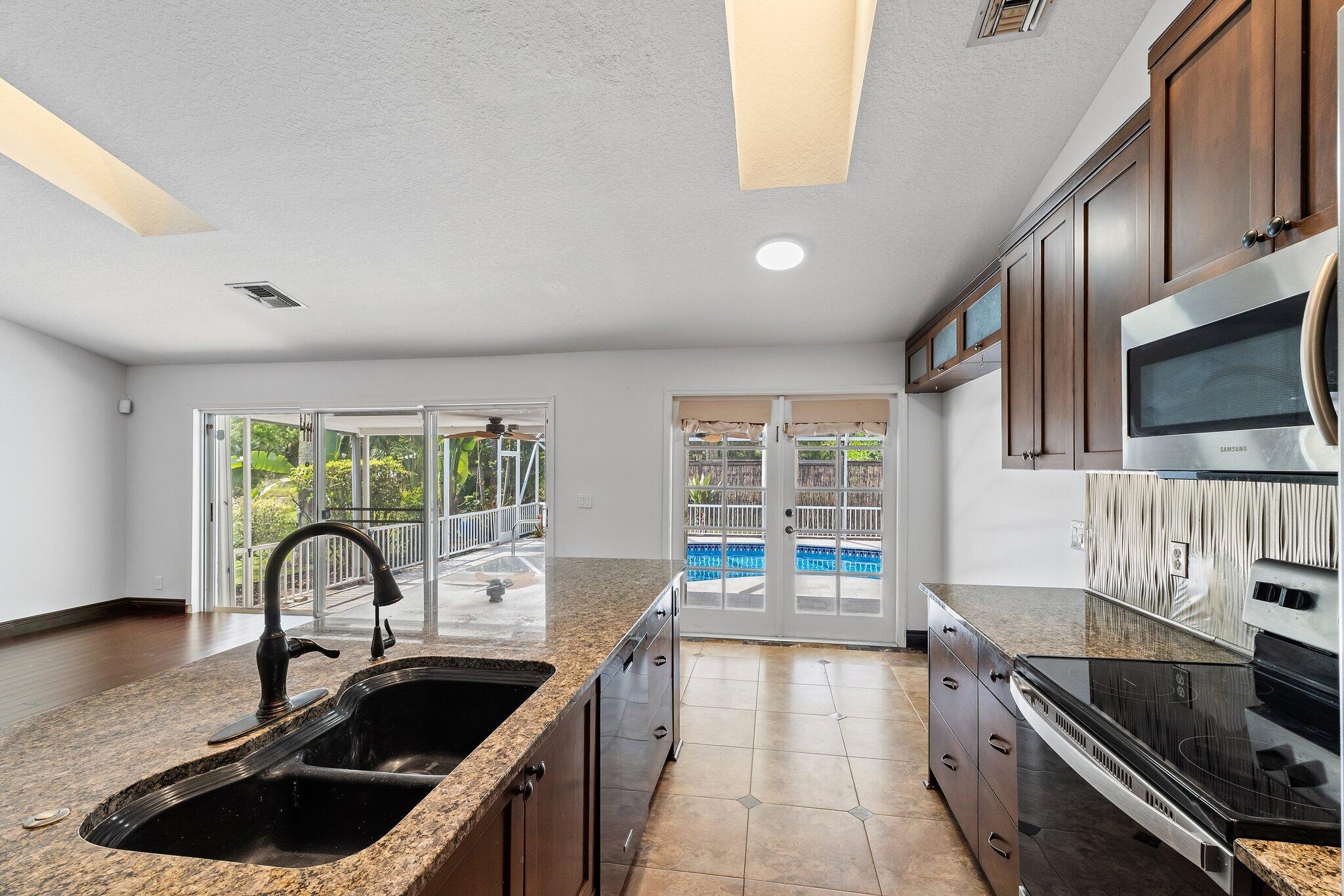 11480 150th Court N, Farms