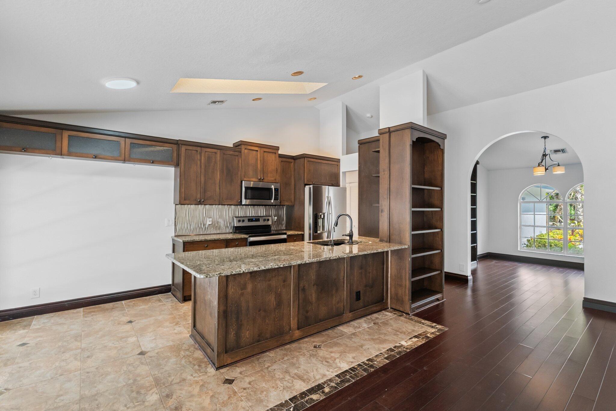 11480 150th Court N, Farms