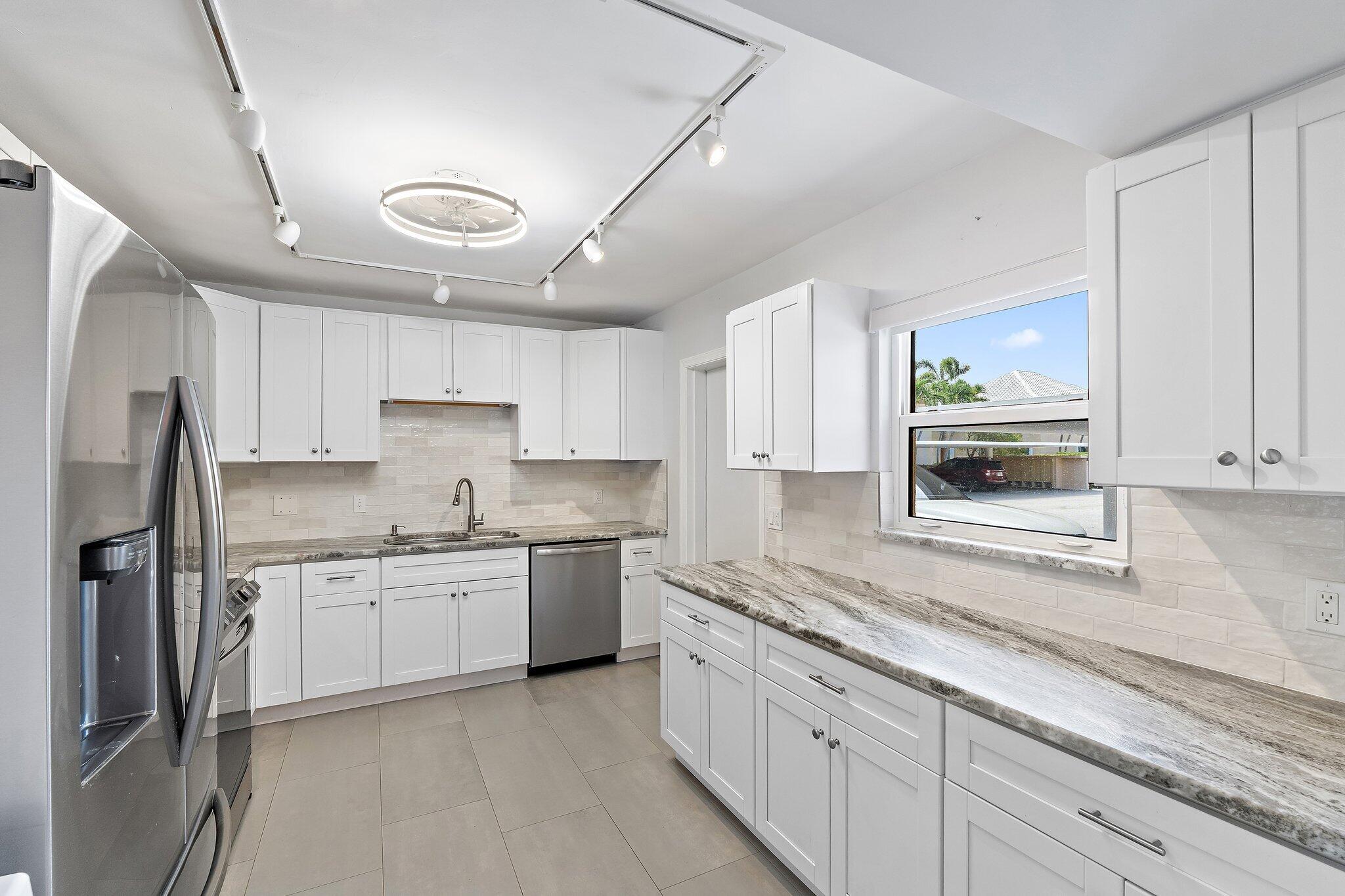 1 SE TURTLE CREEK Drive A
