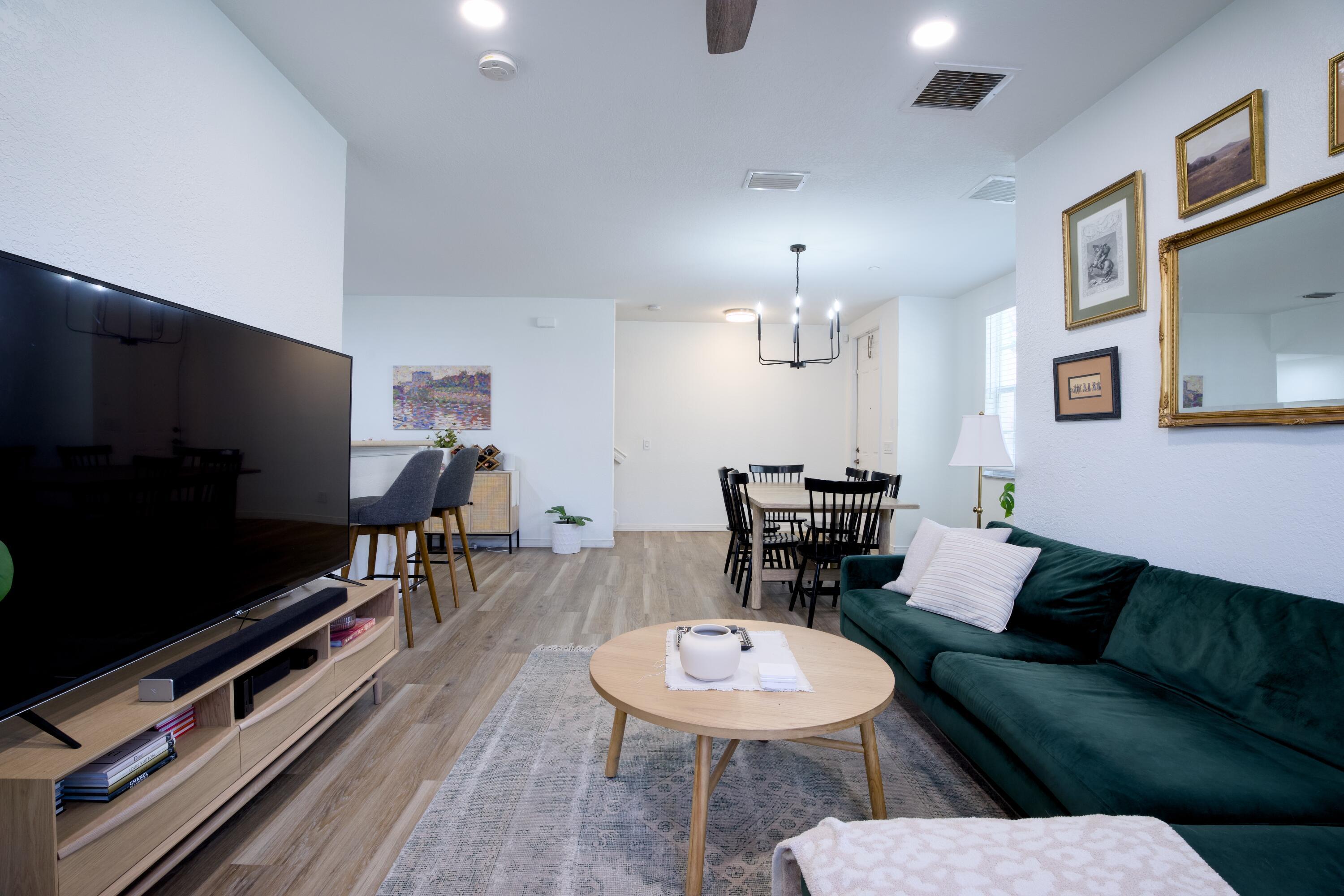 1020 E Longport Circle A1