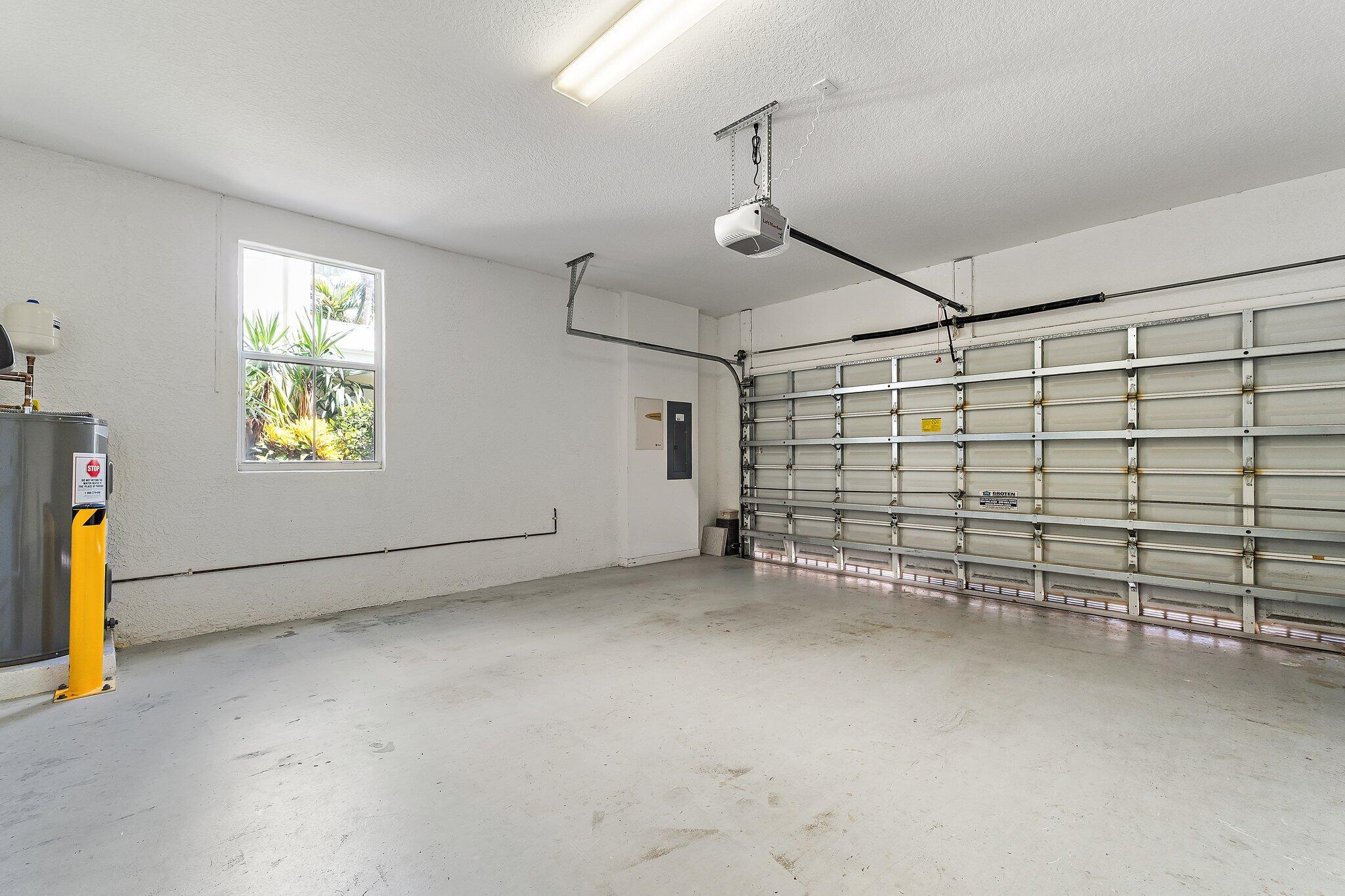 4273 E Main Street