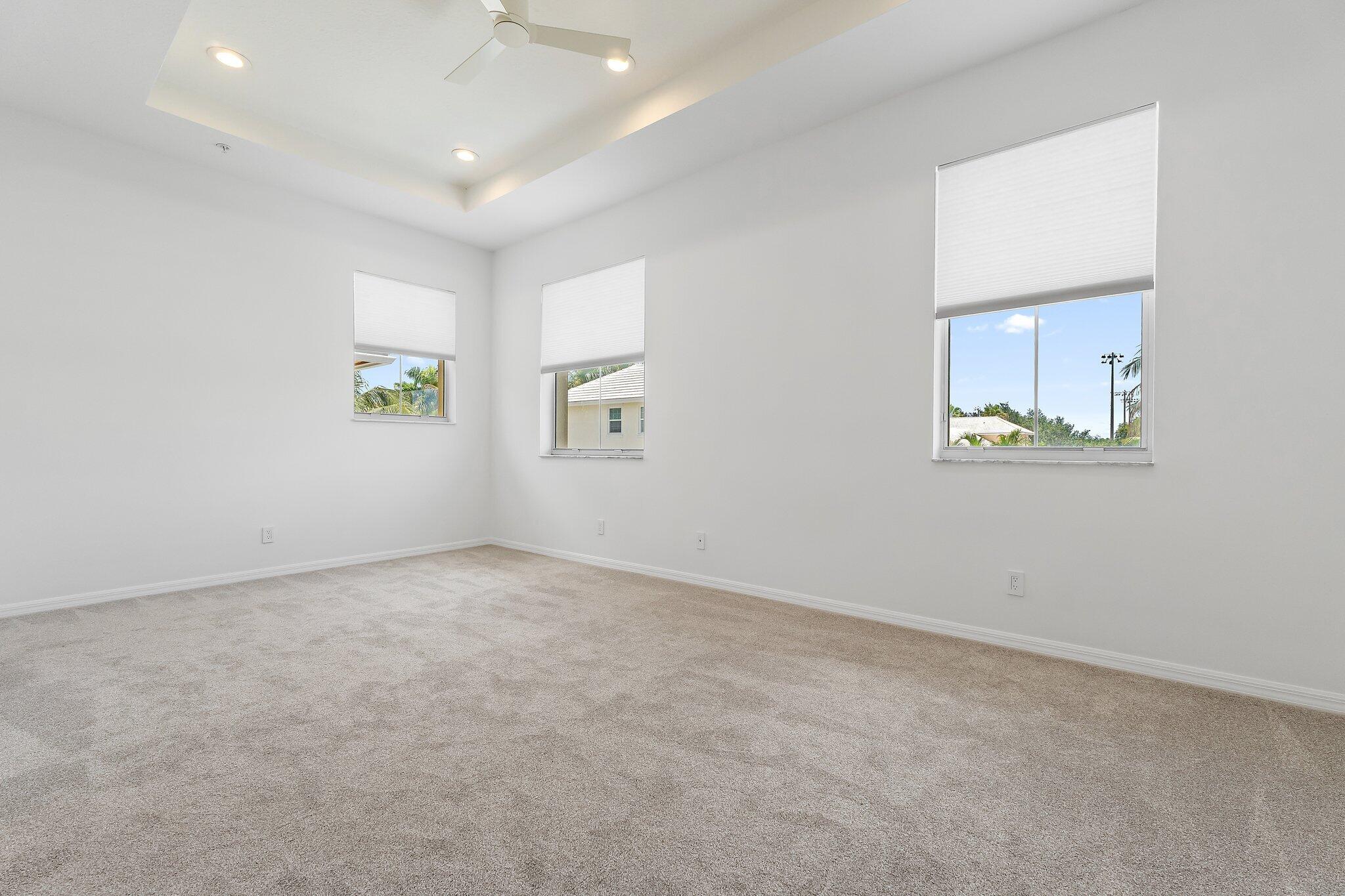4273 E Main Street