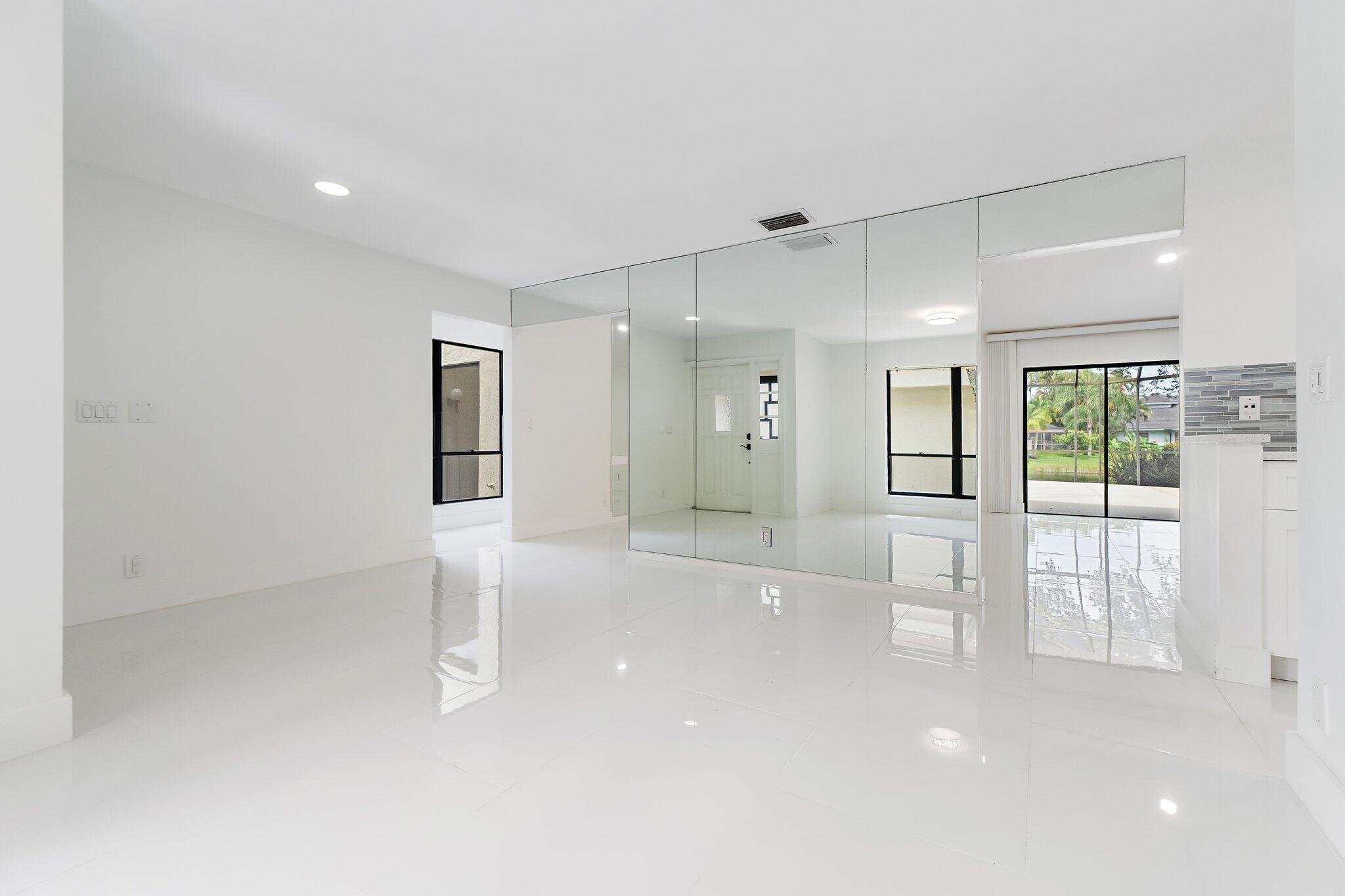 15 Tournament Boulevard