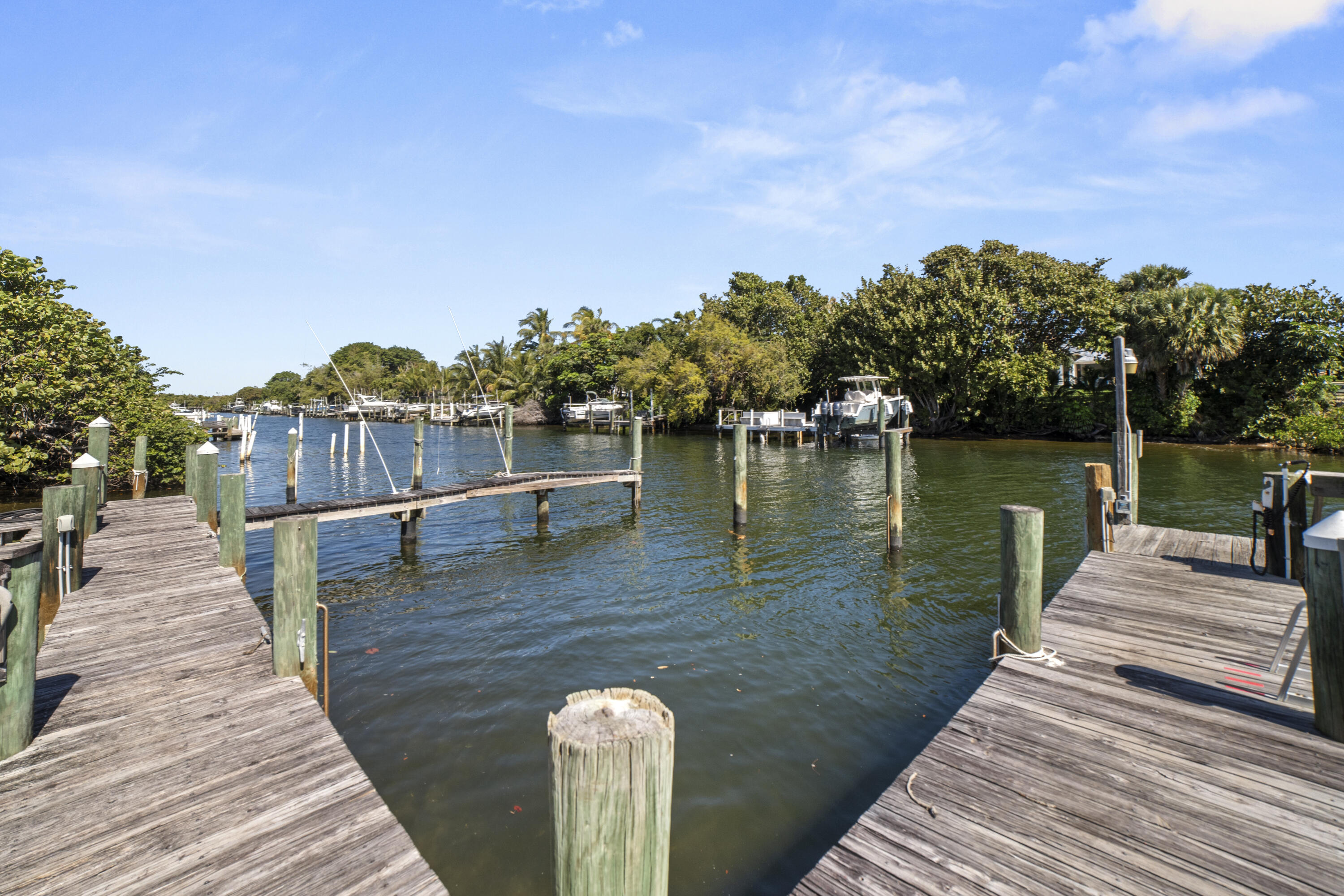 312 Southwind Drive Unit: 105