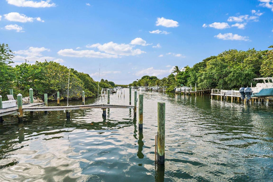 312 Southwind Drive Unit: 105