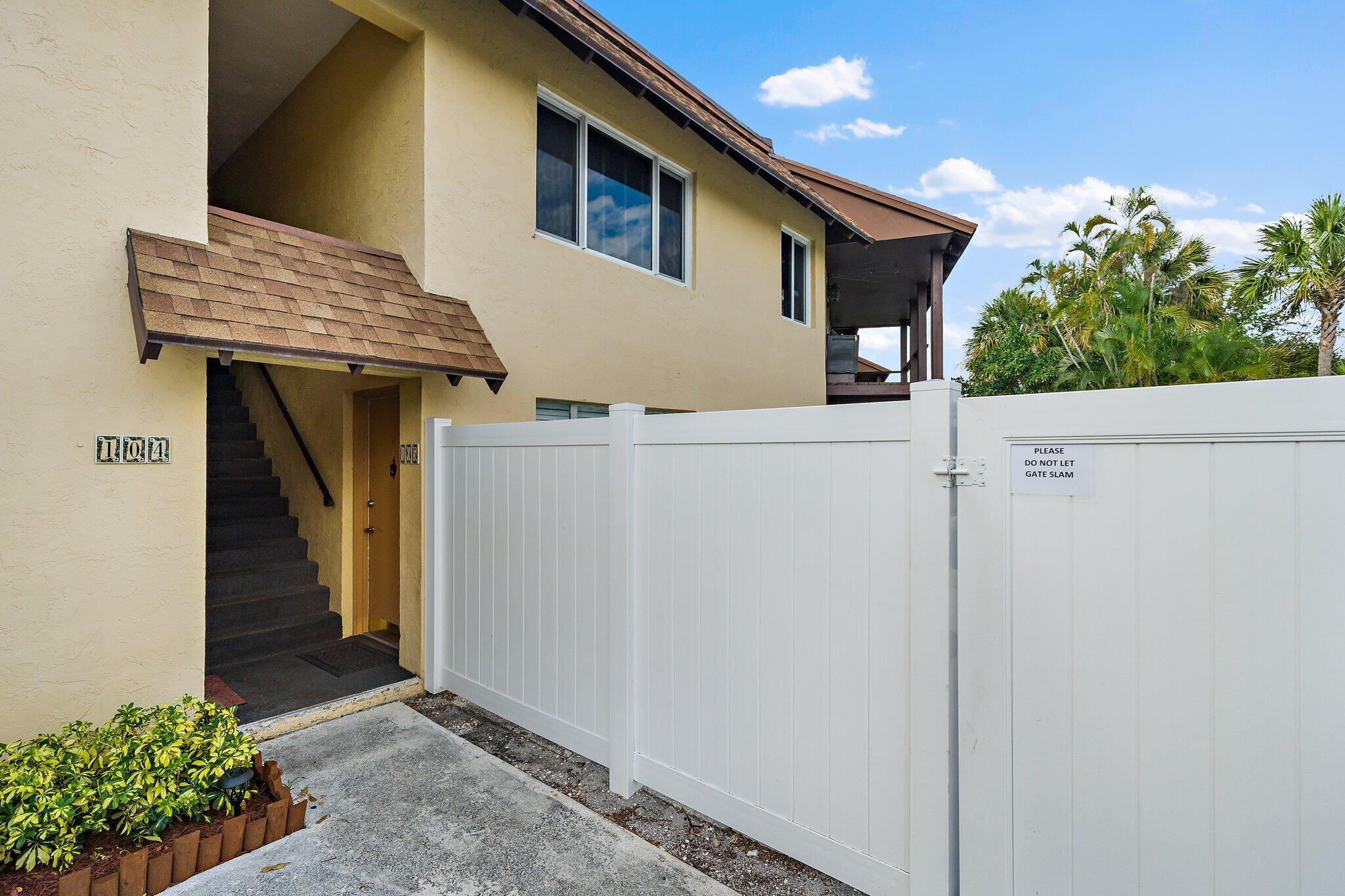 312 Southwind Drive Unit: 105