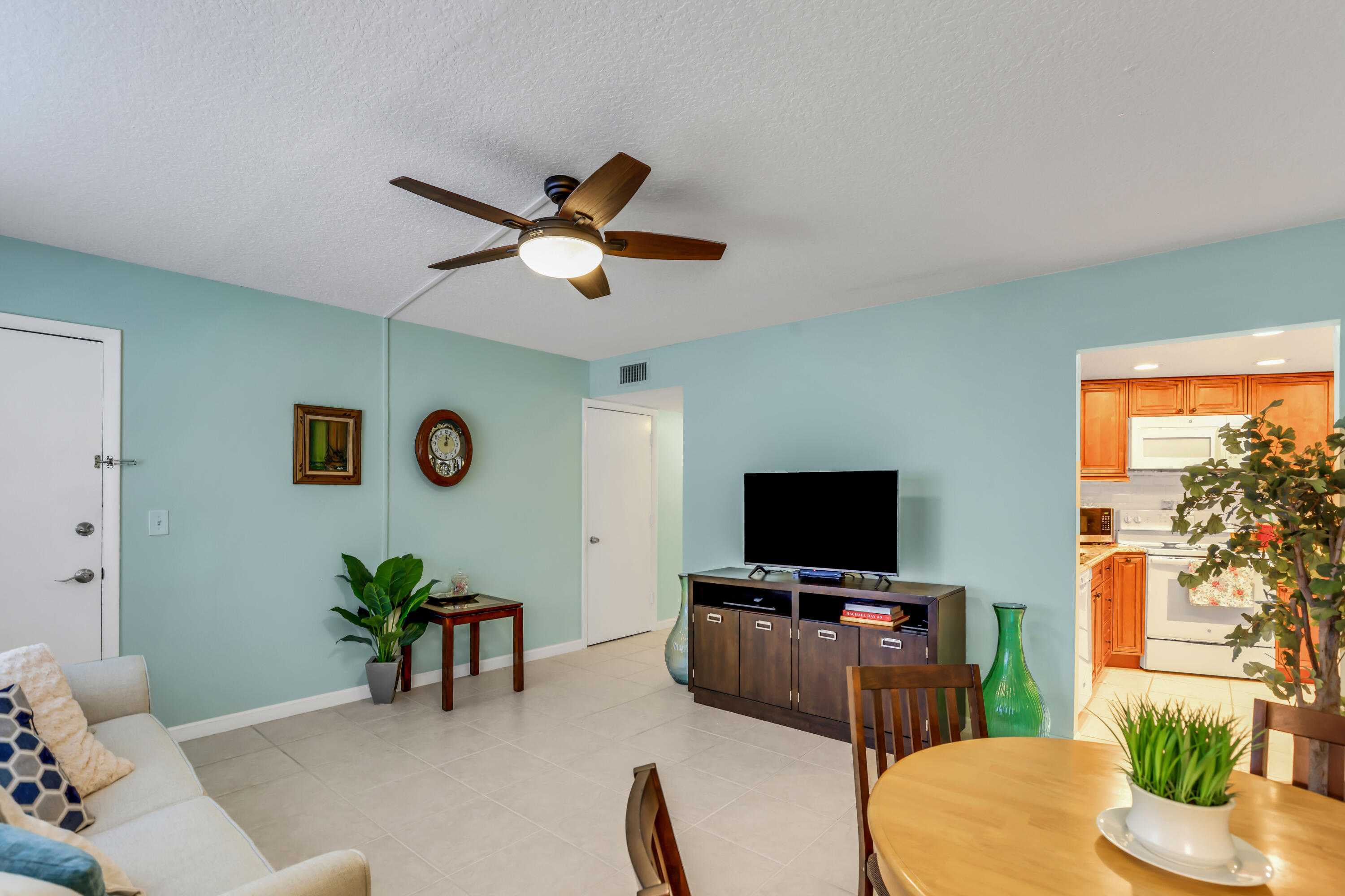 312 Southwind Drive Unit: 105