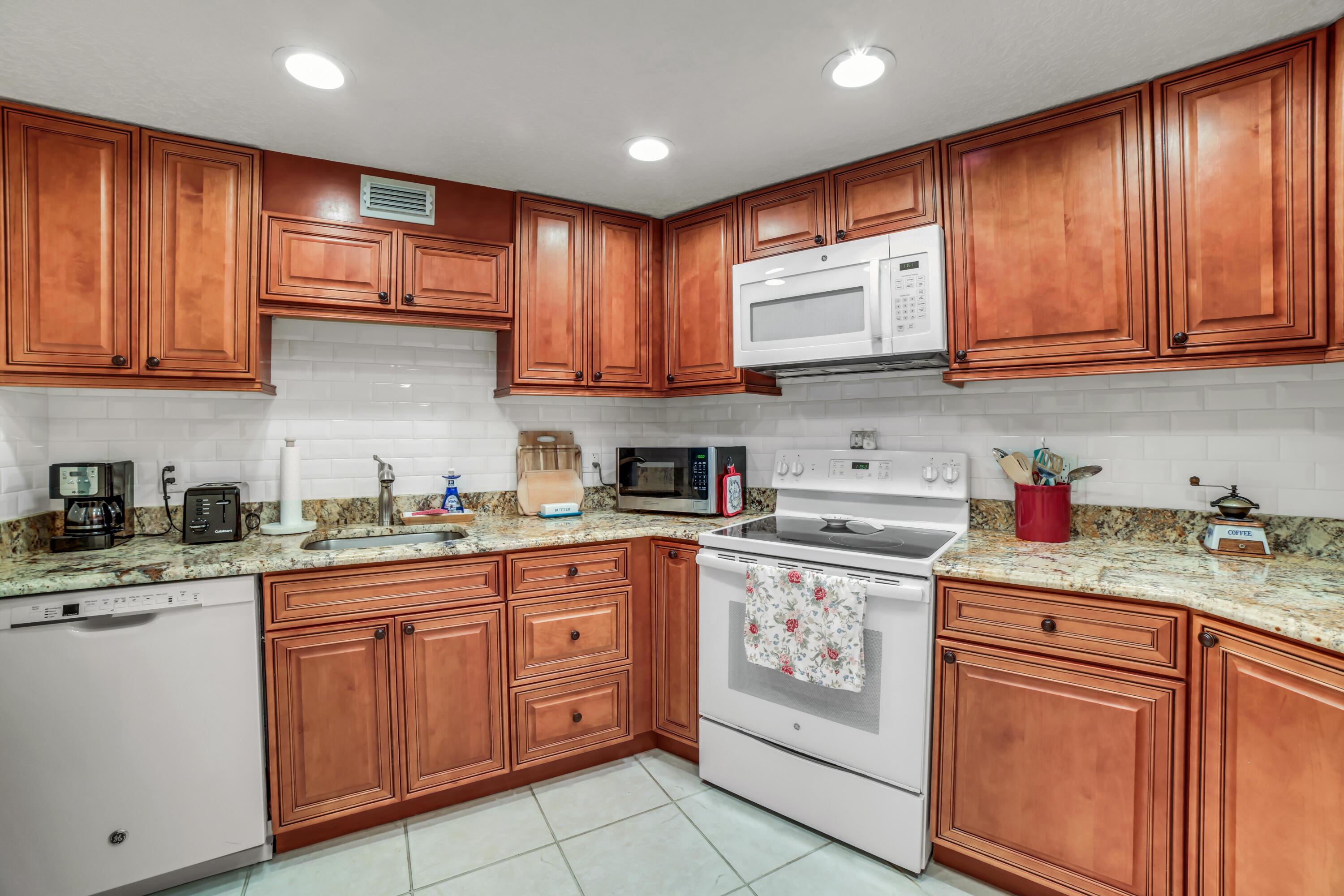 312 Southwind Drive Unit: 105