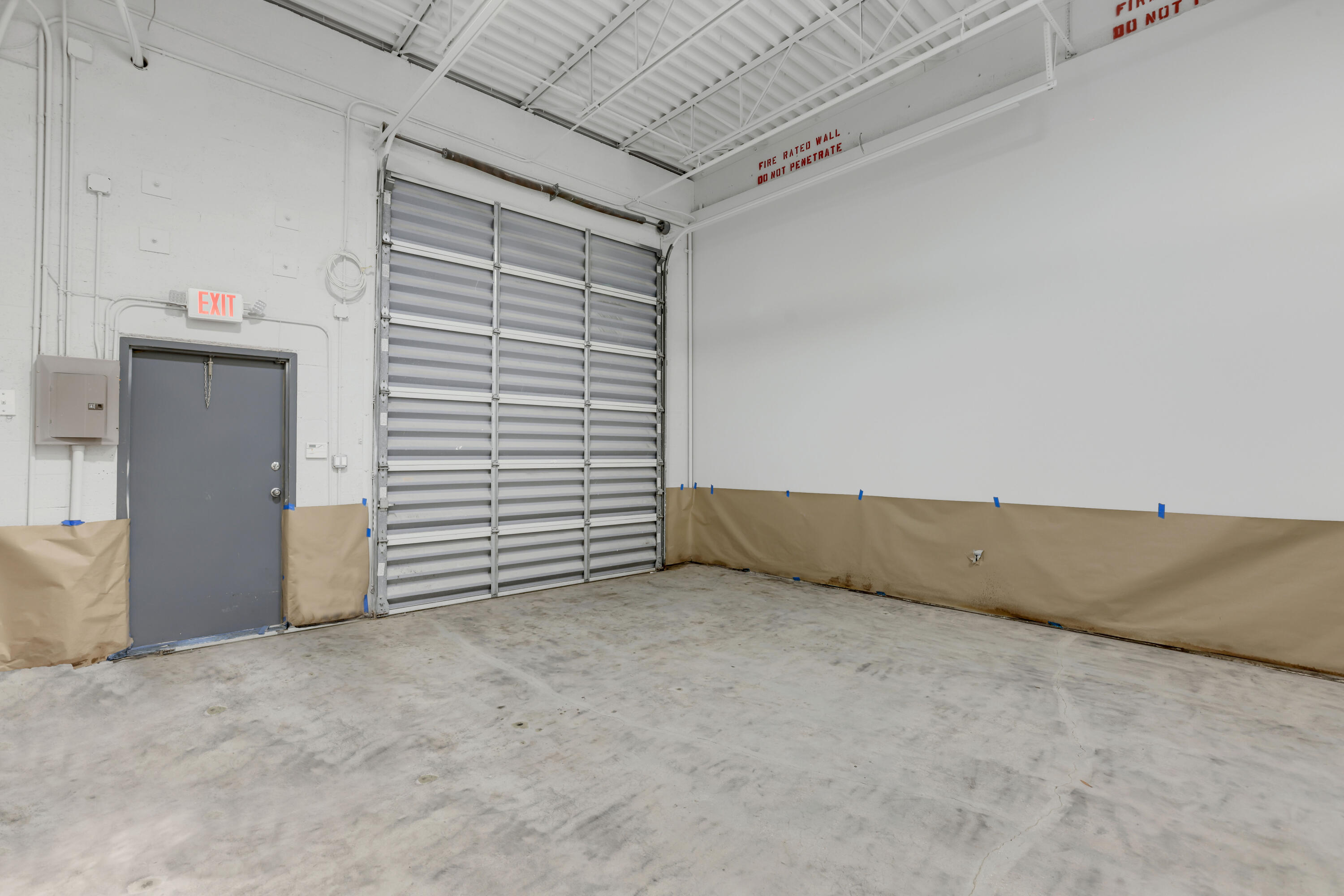 801 Maplewood Drive Unit: 19