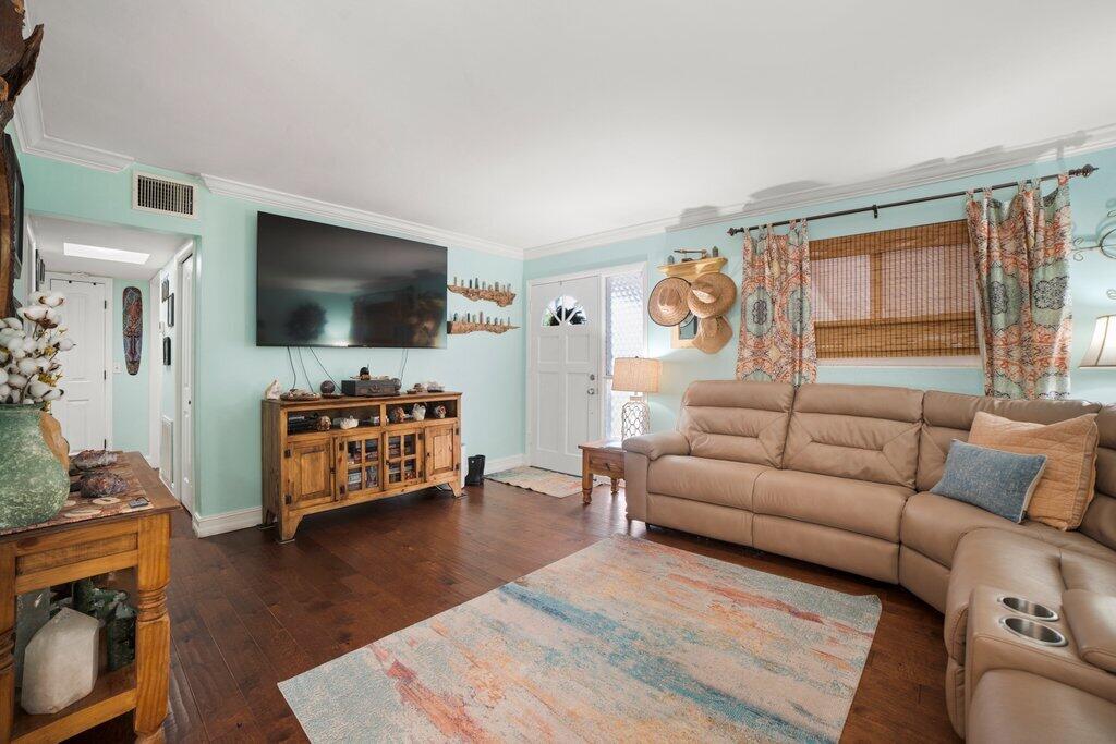 324 Tequesta Drive