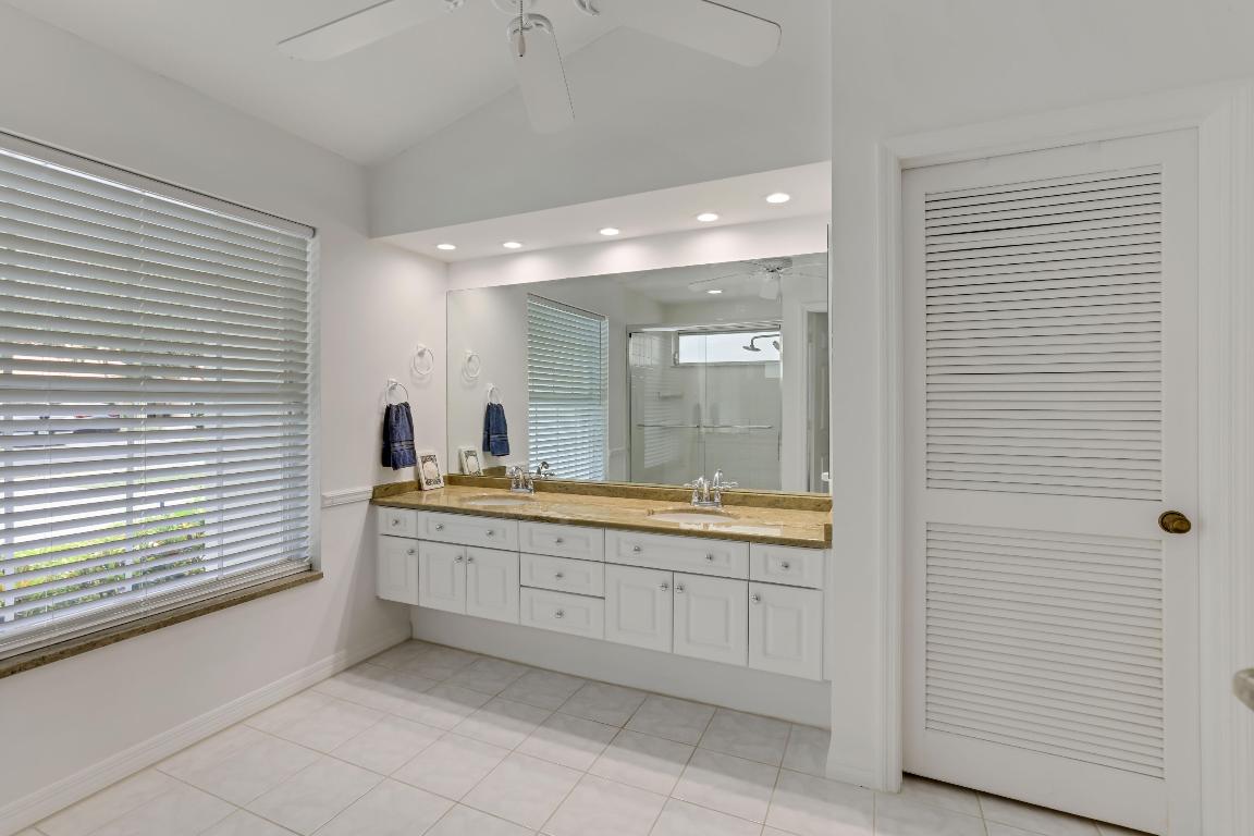 6565 Winding Lake Drive