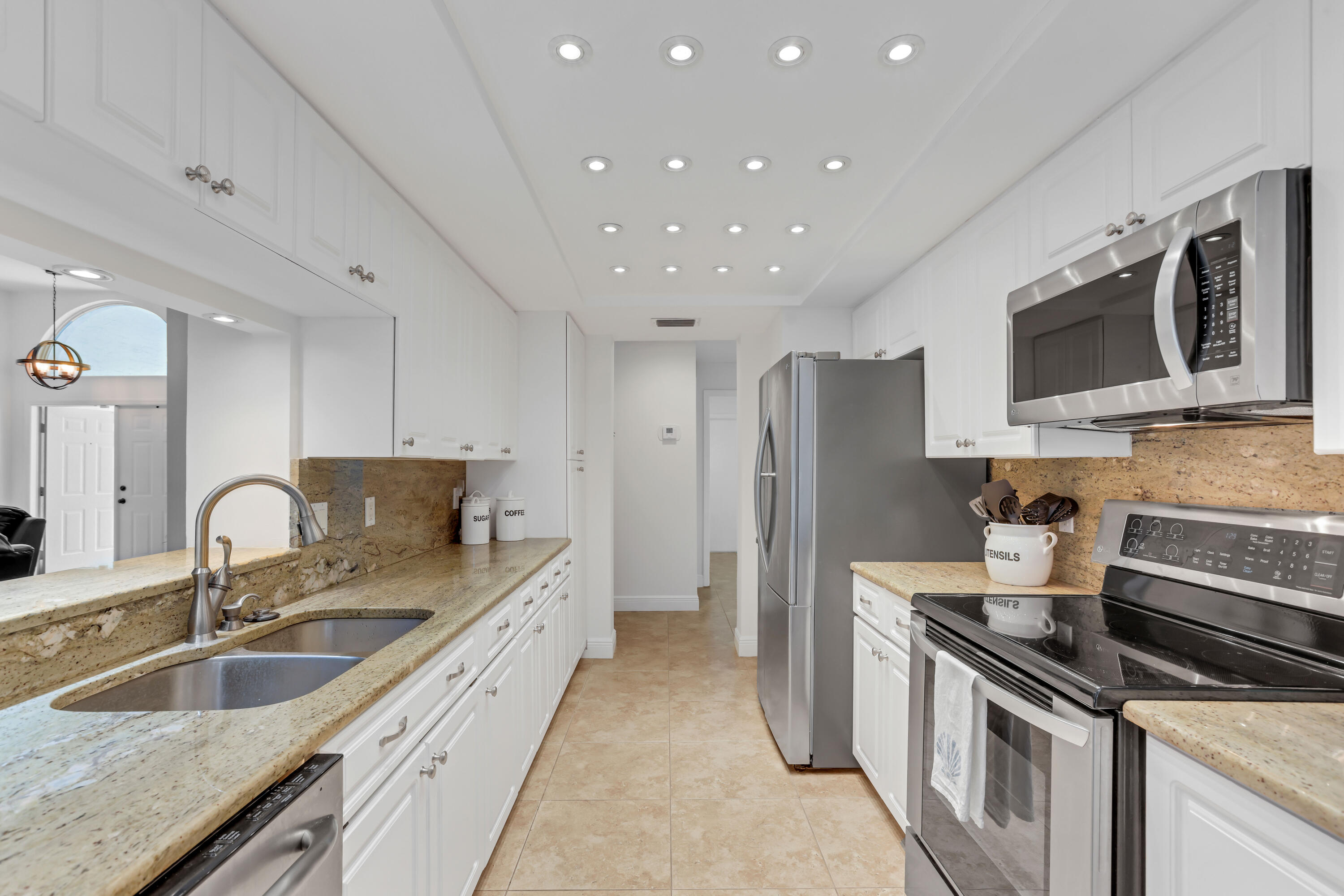 6565 Winding Lake Drive