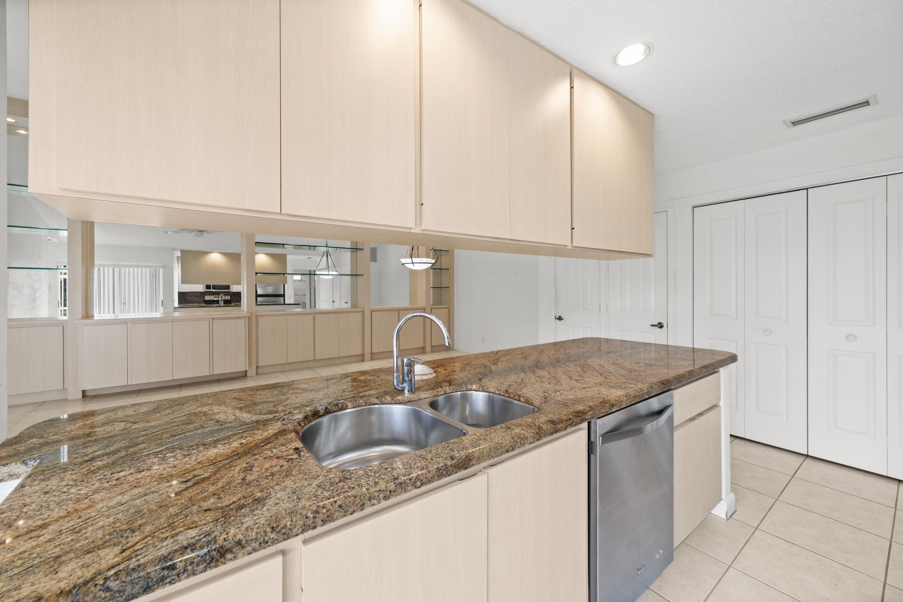 5503 Red Oak Court
