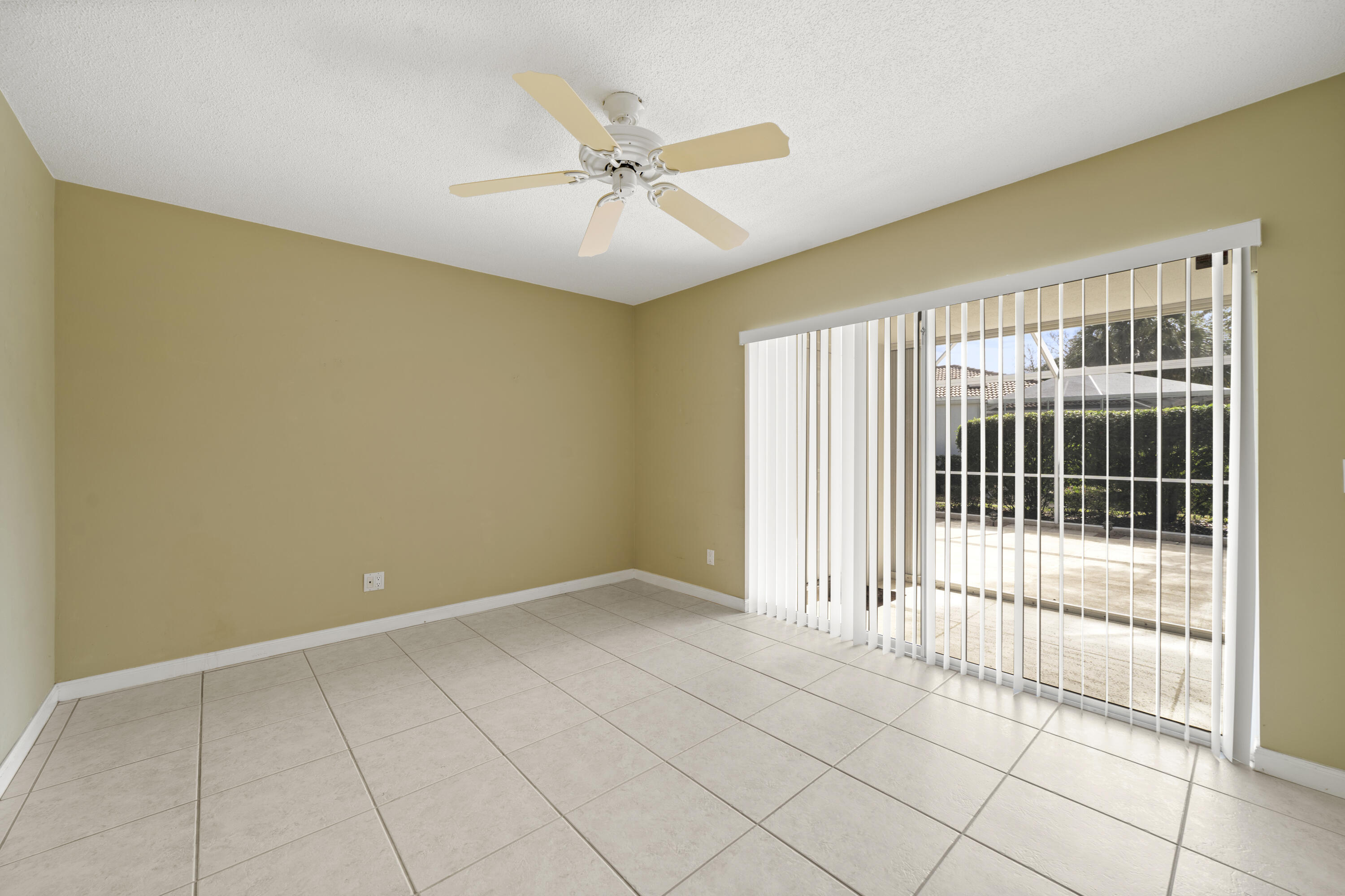 5503 Red Oak Court