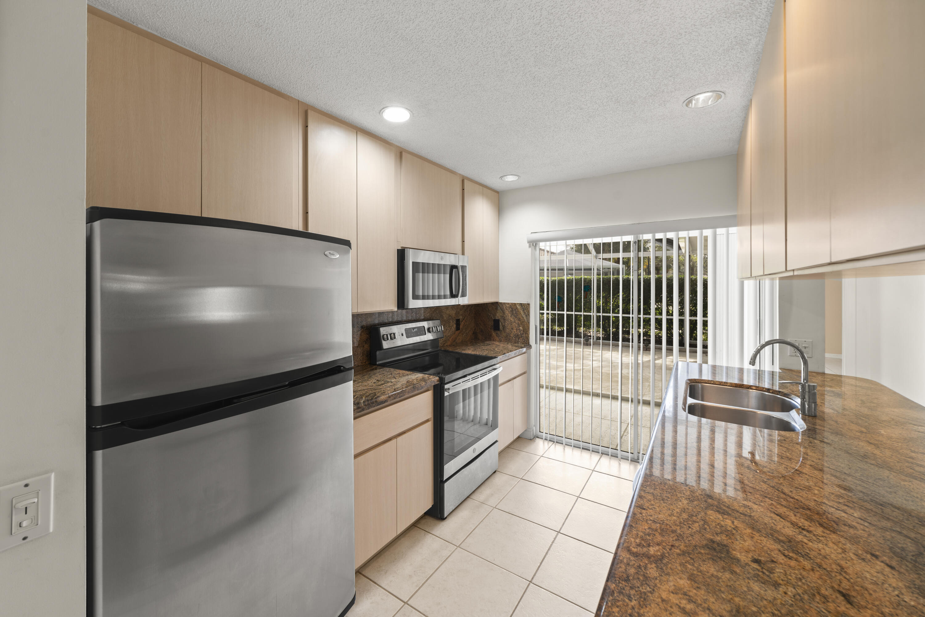 5503 Red Oak Court