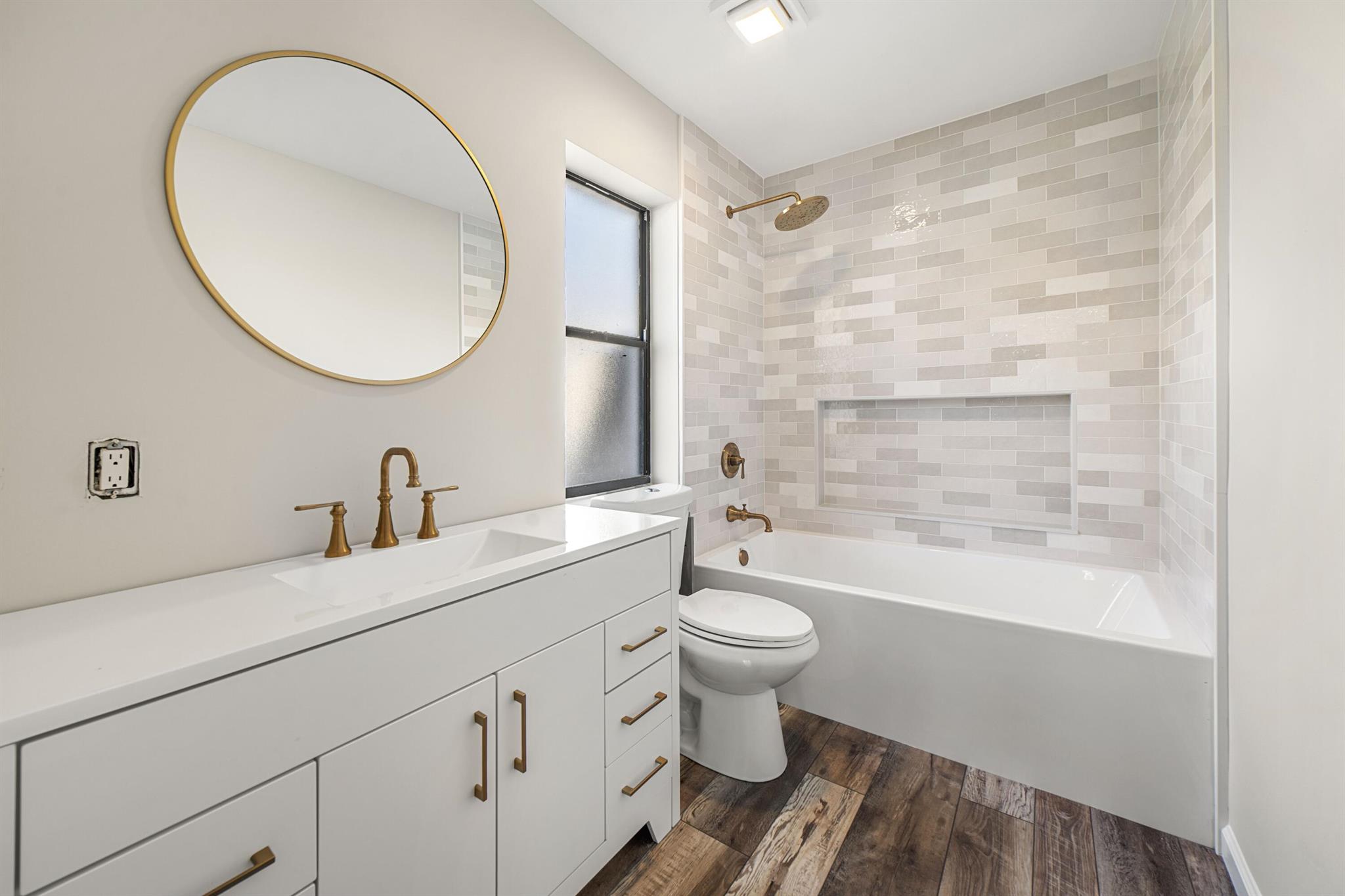 6268 Robinson Street